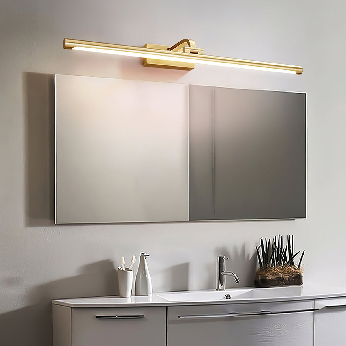 Lumare Brass Minimalist Wall Lamp