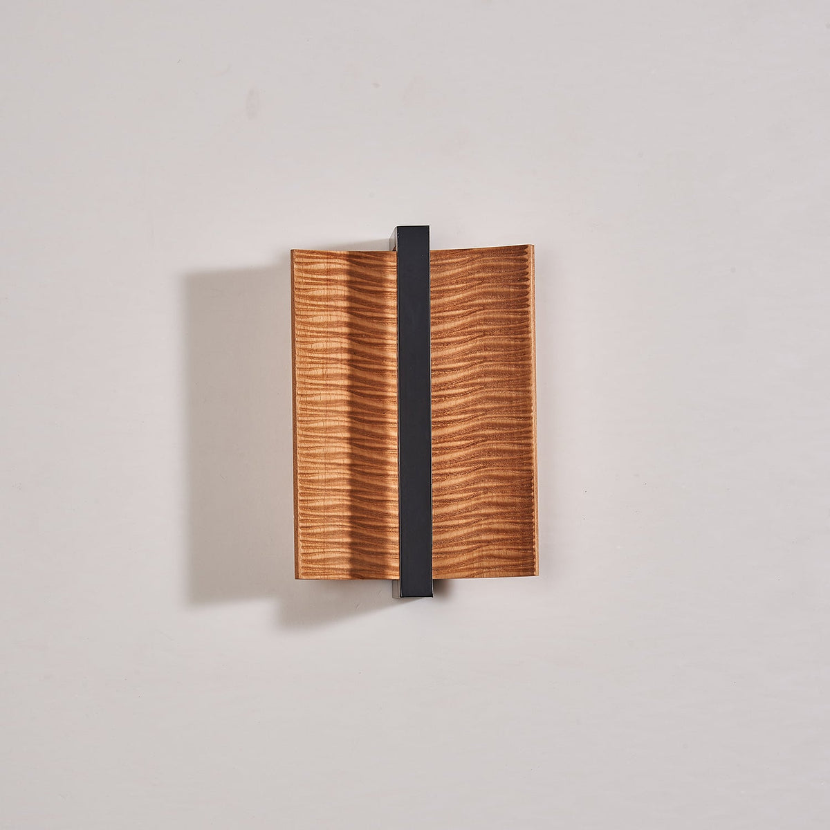 Vevinir Premium Nordic Art Wood Wall Light