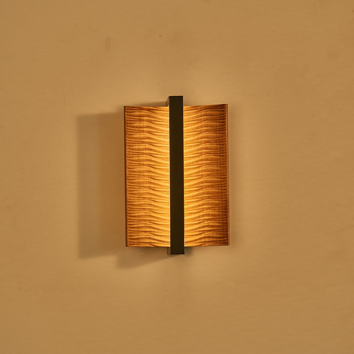 Vevinir Premium Nordic Art Wood Wall Light