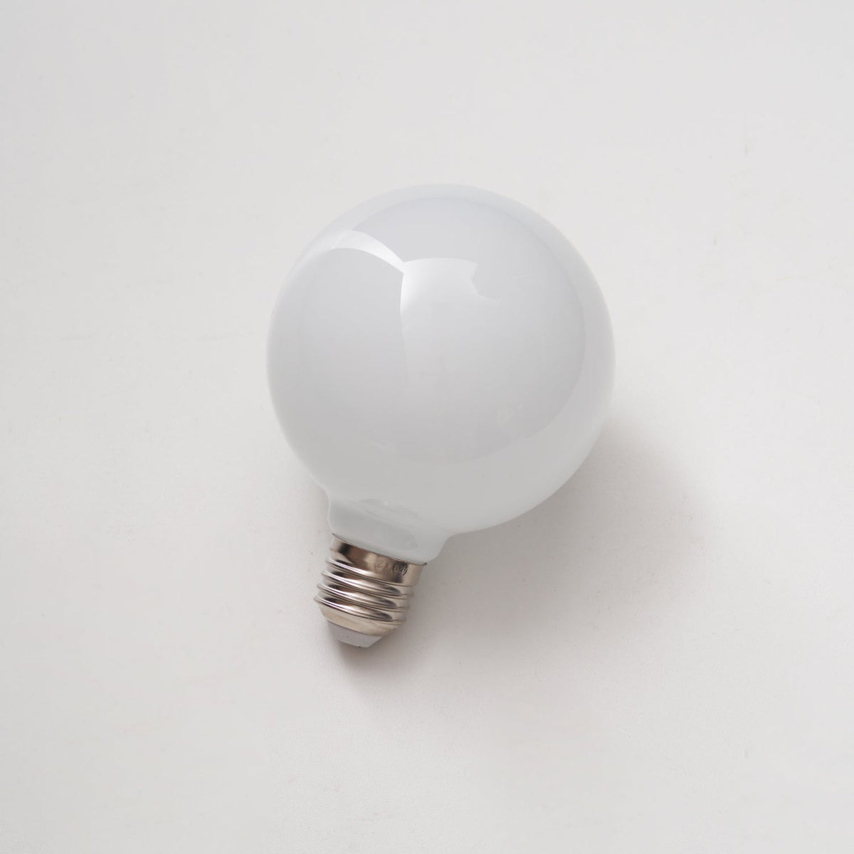 Sevros White LED Light E27 or E26 Bulb
