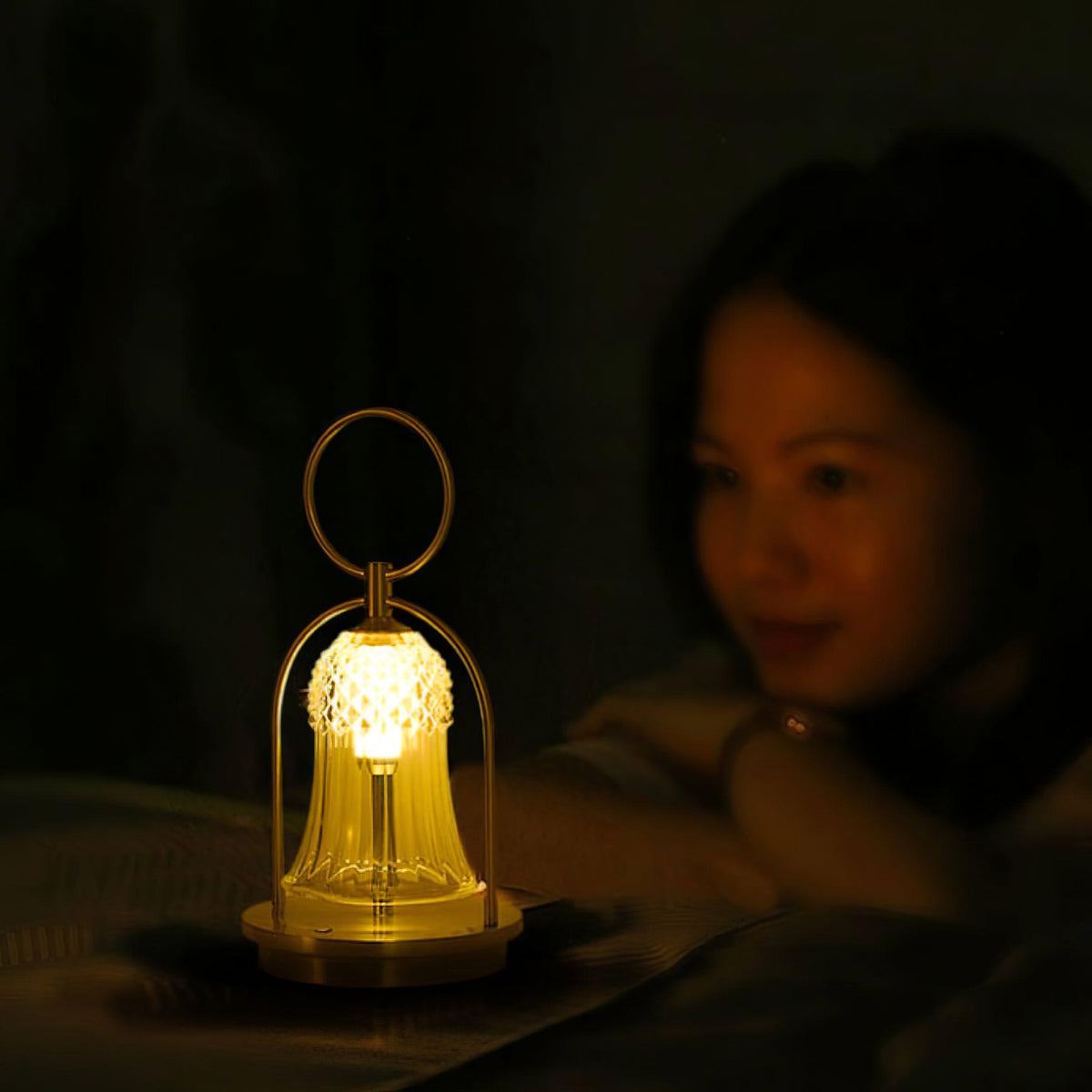 Bell Vintage Glass Table Lamp