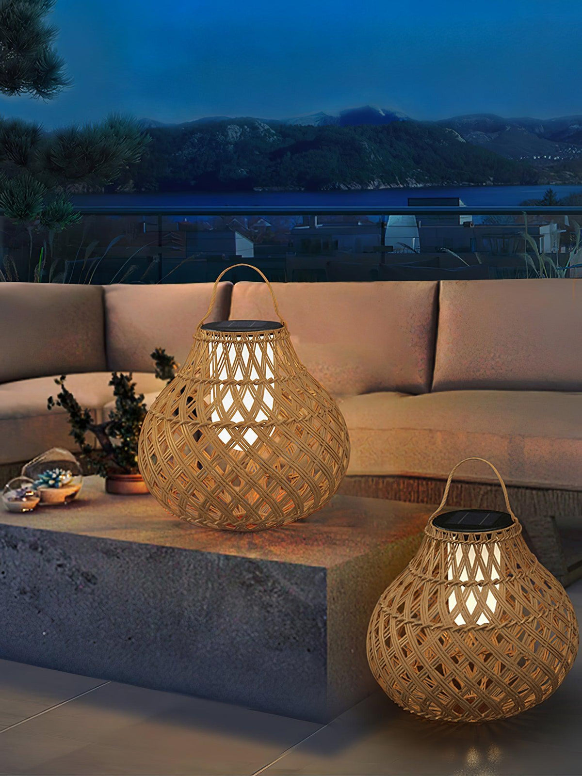 Isenor Woven Sphere Lantern Outdoor Lamp