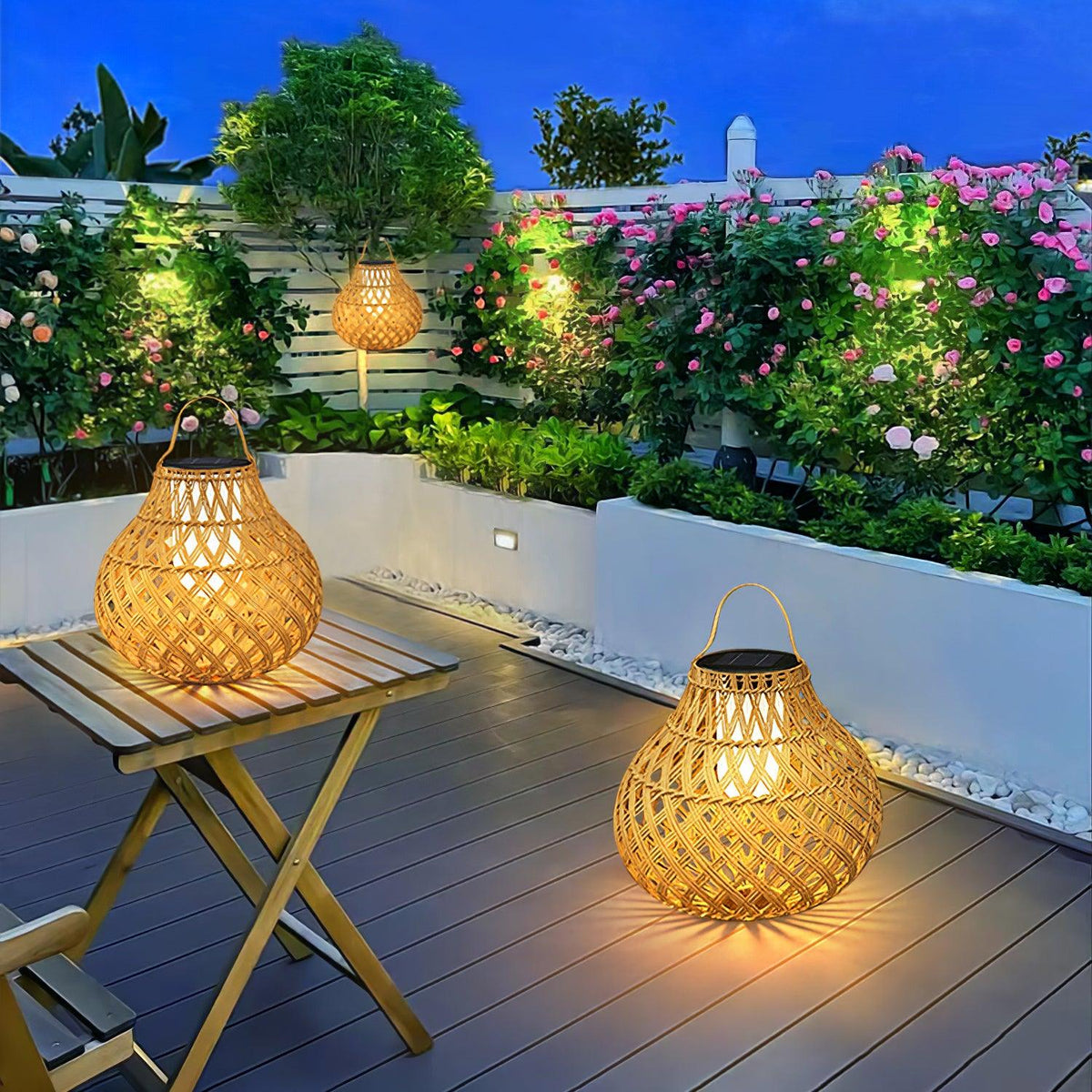 Isenor Woven Sphere Lantern Outdoor Lamp