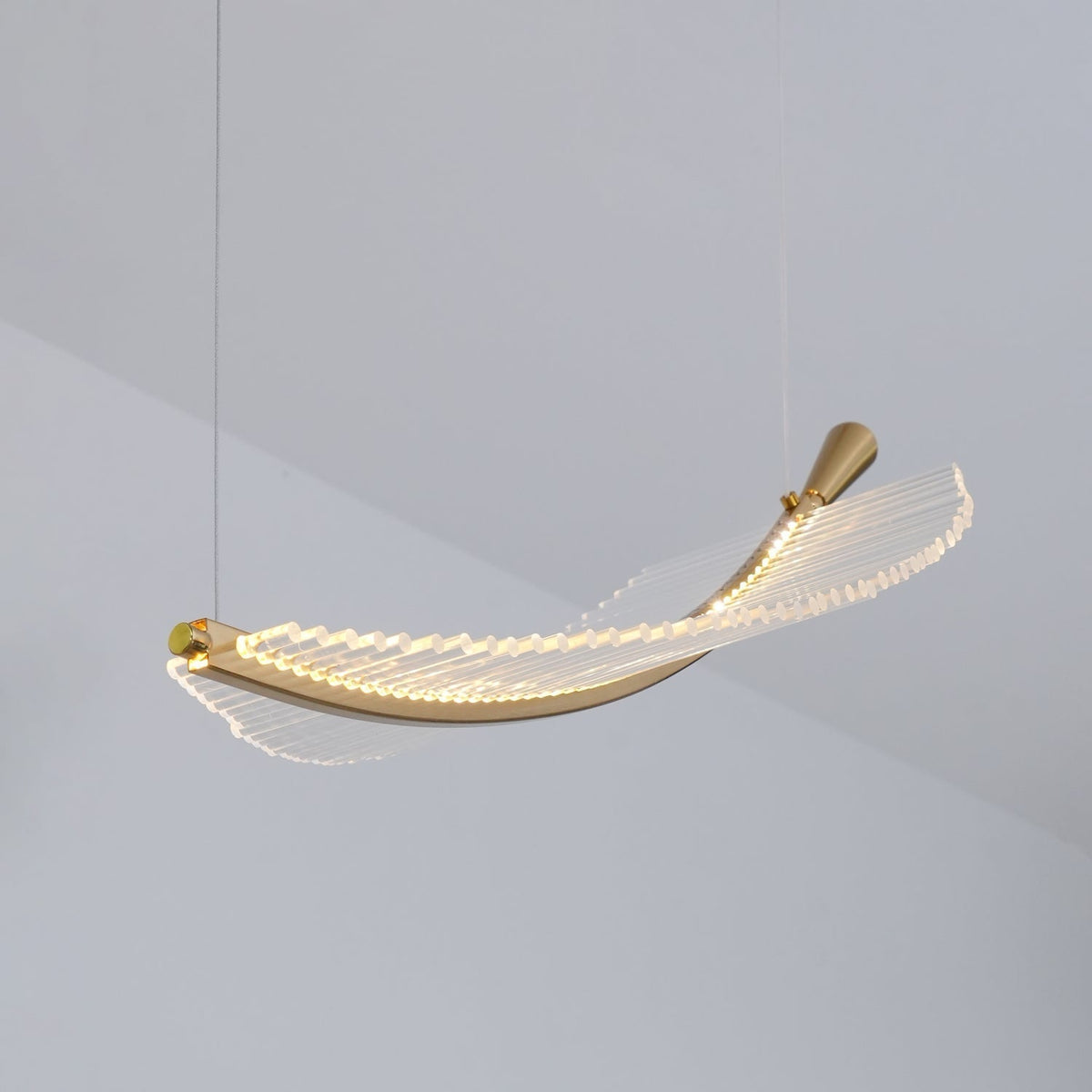 Kuo Chandelier Leaf Acrylic Gold Elegant Modern