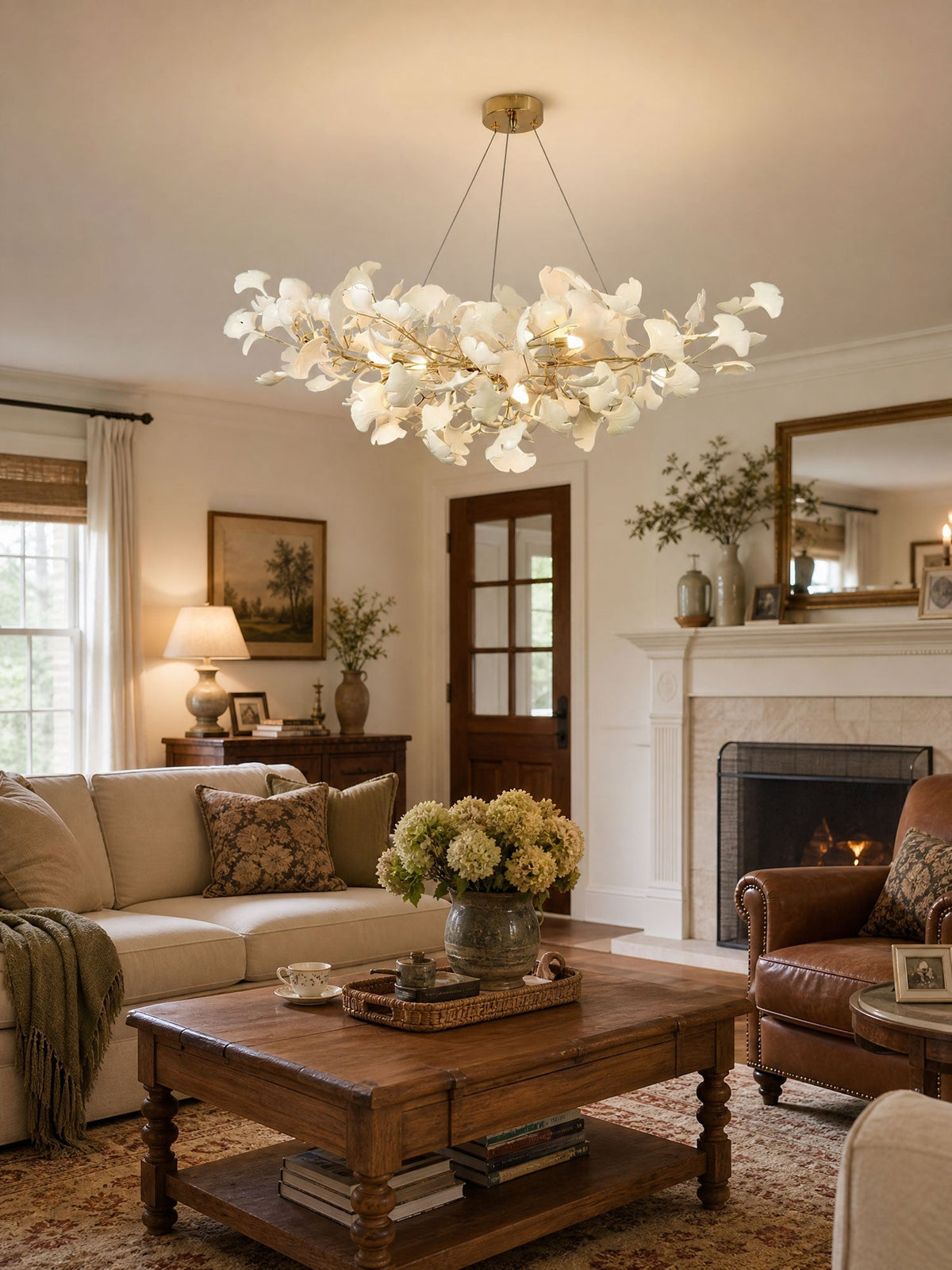 Voena Bloom Gingko Chandelier