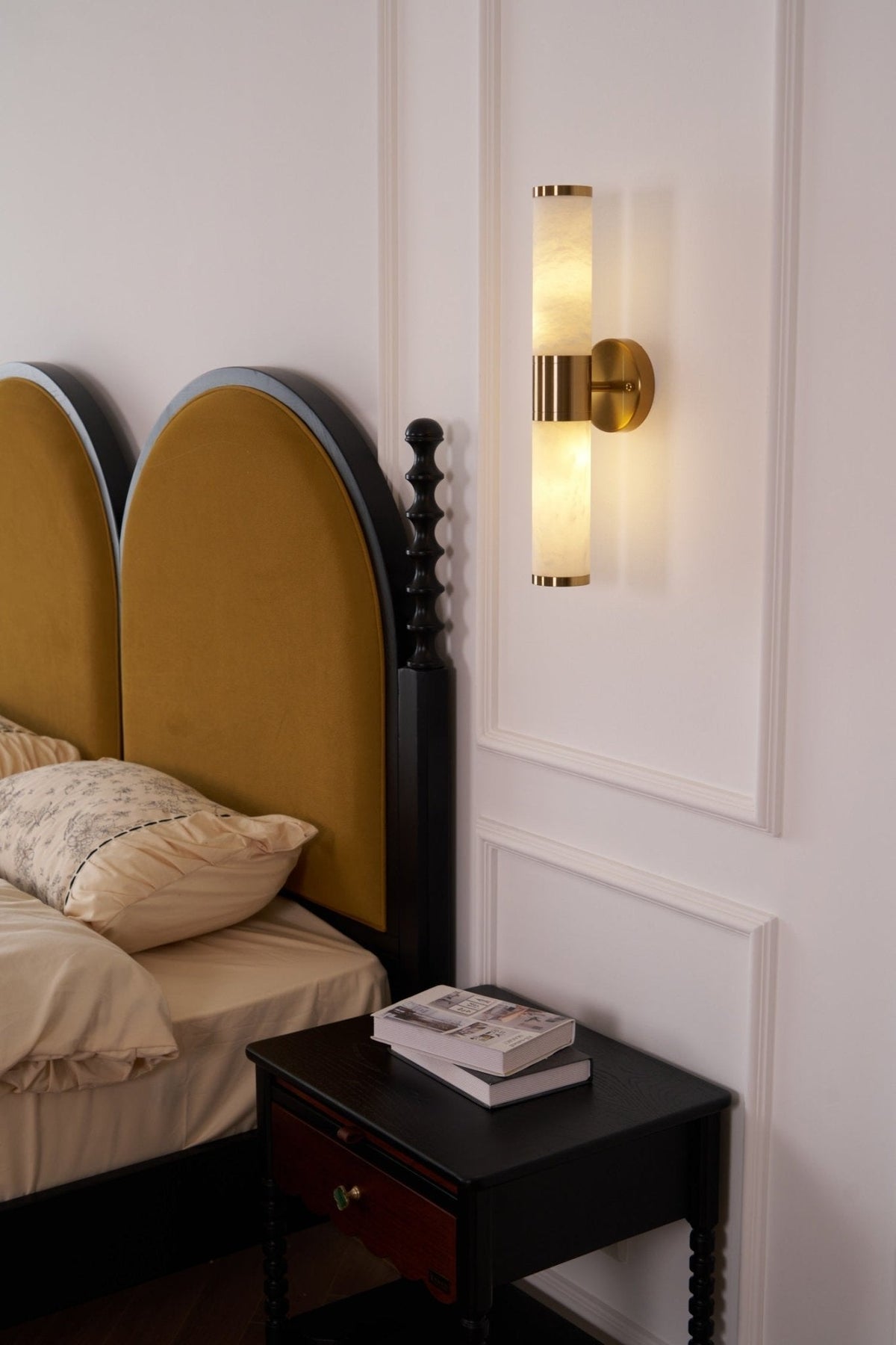 Tira Minimalist Alabaster Wall Lamp