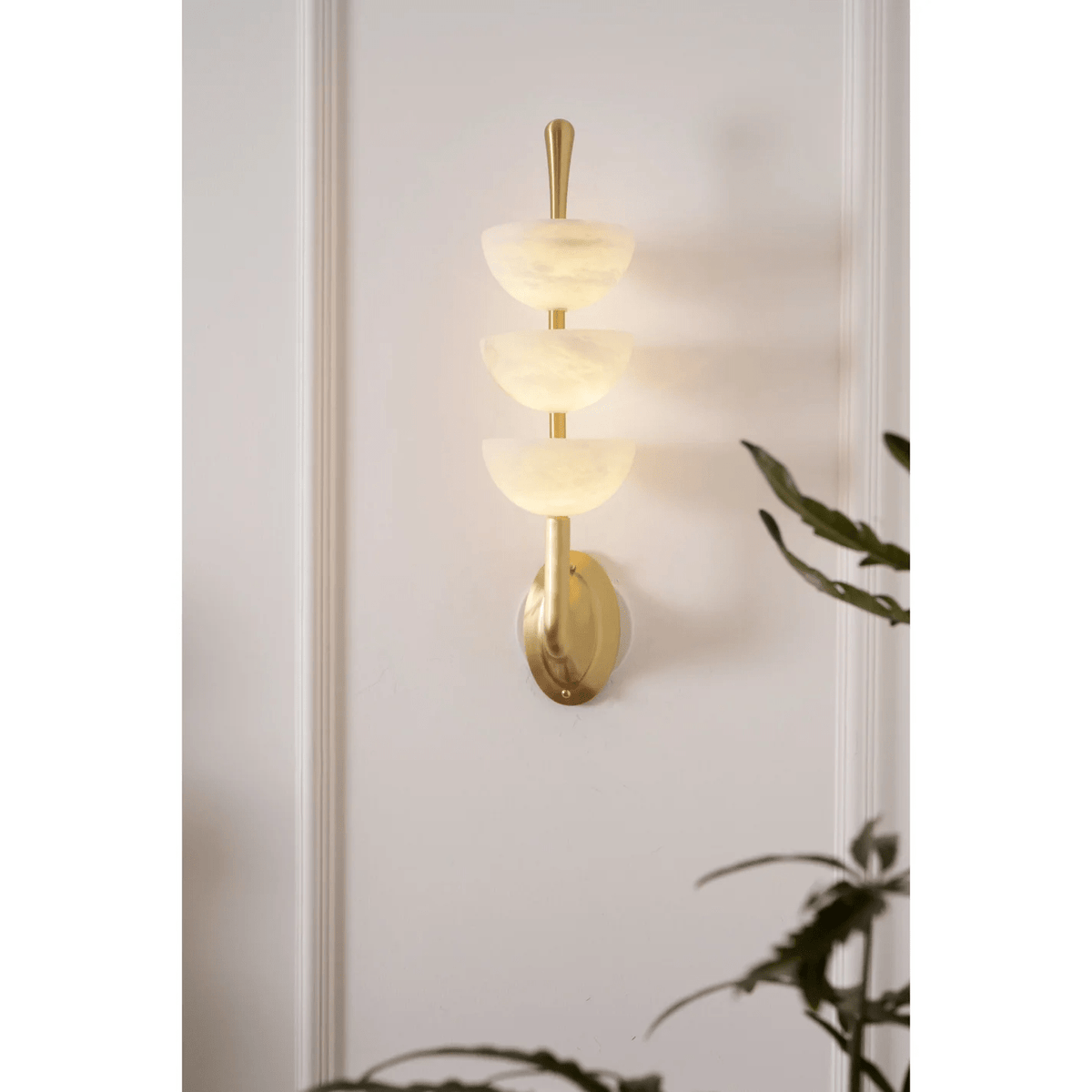 Pamio Triple Alabaster Indoor Wall Light