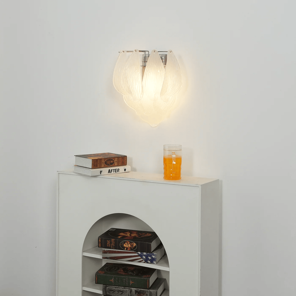 Lioriniella Wall Lamp Murano Glass Petal Frosted Cascading
