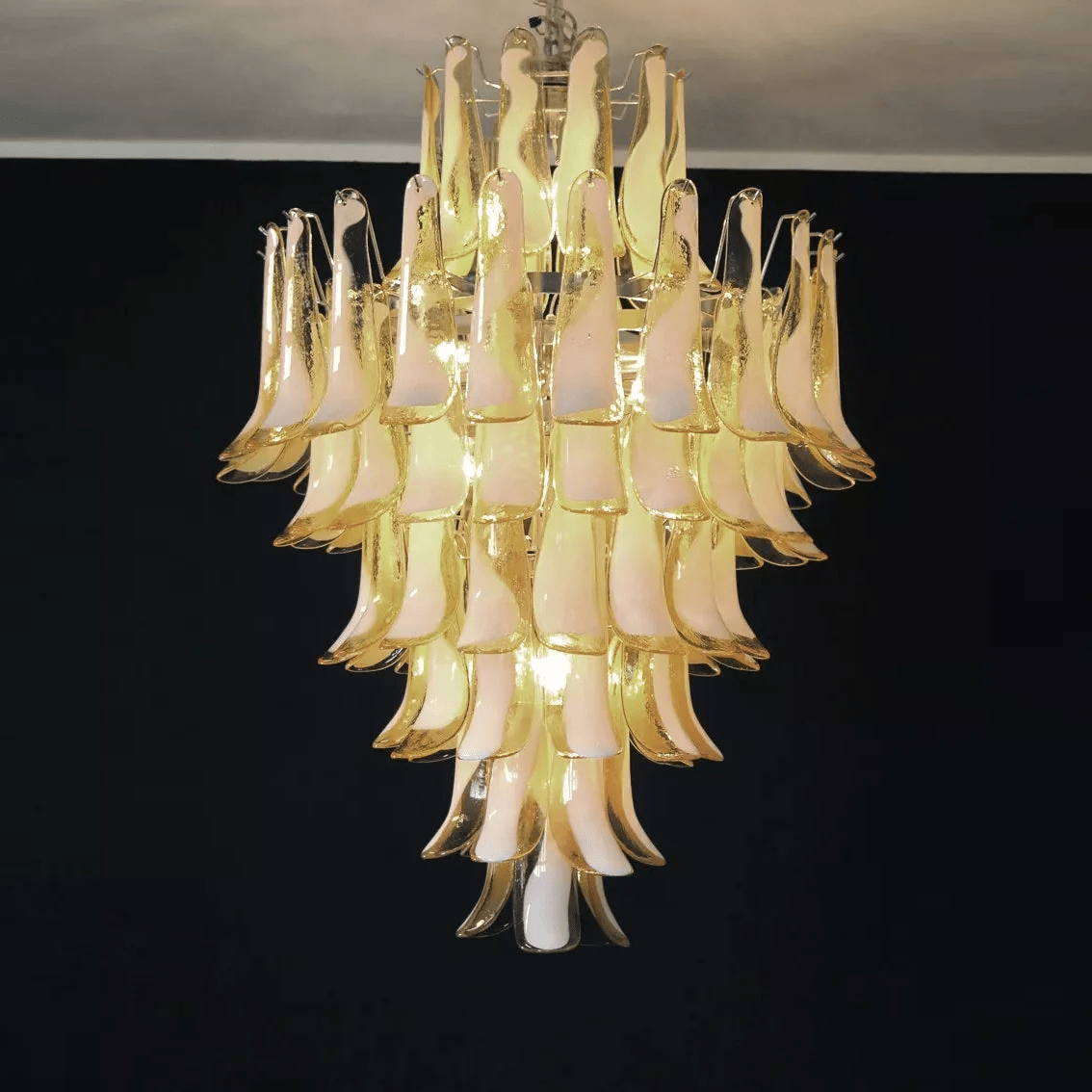Tessa Glass Petals Pendant Lamp