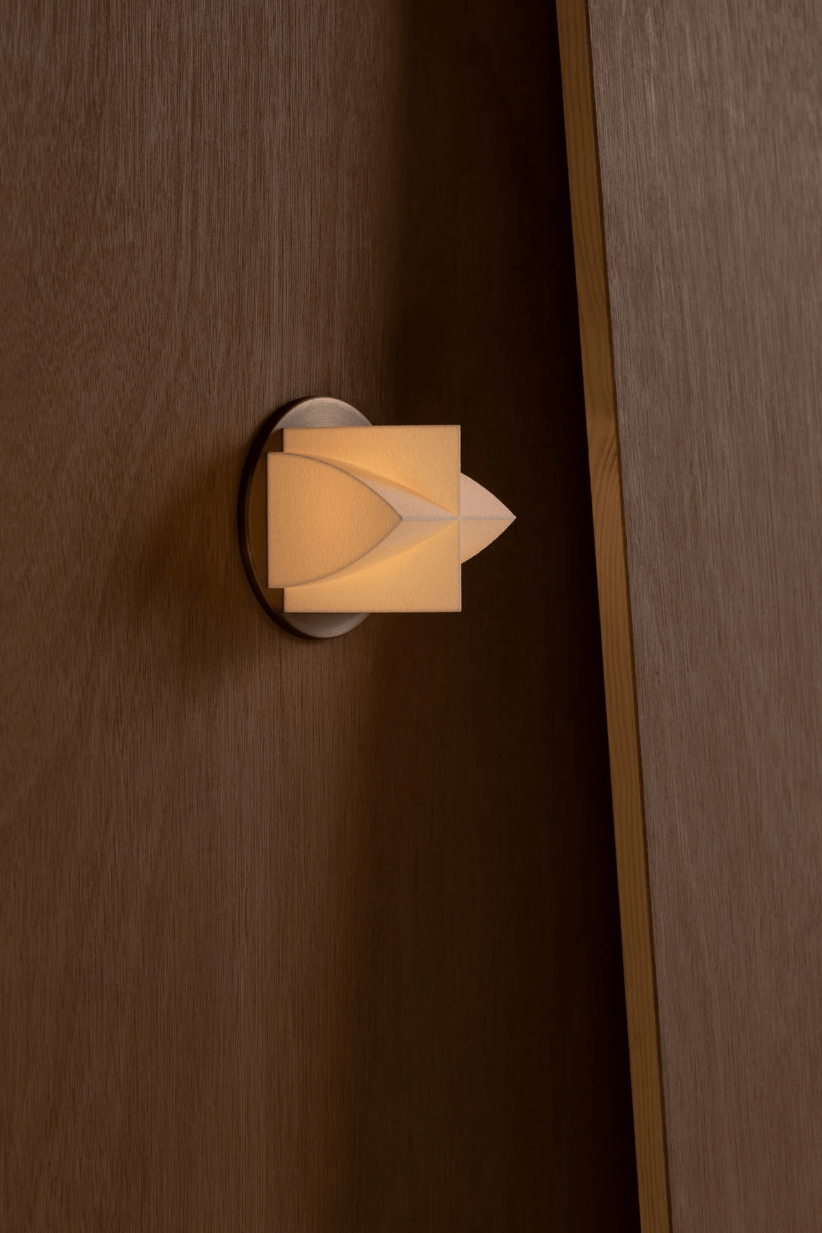 Winia Iron Indoor Wall Light