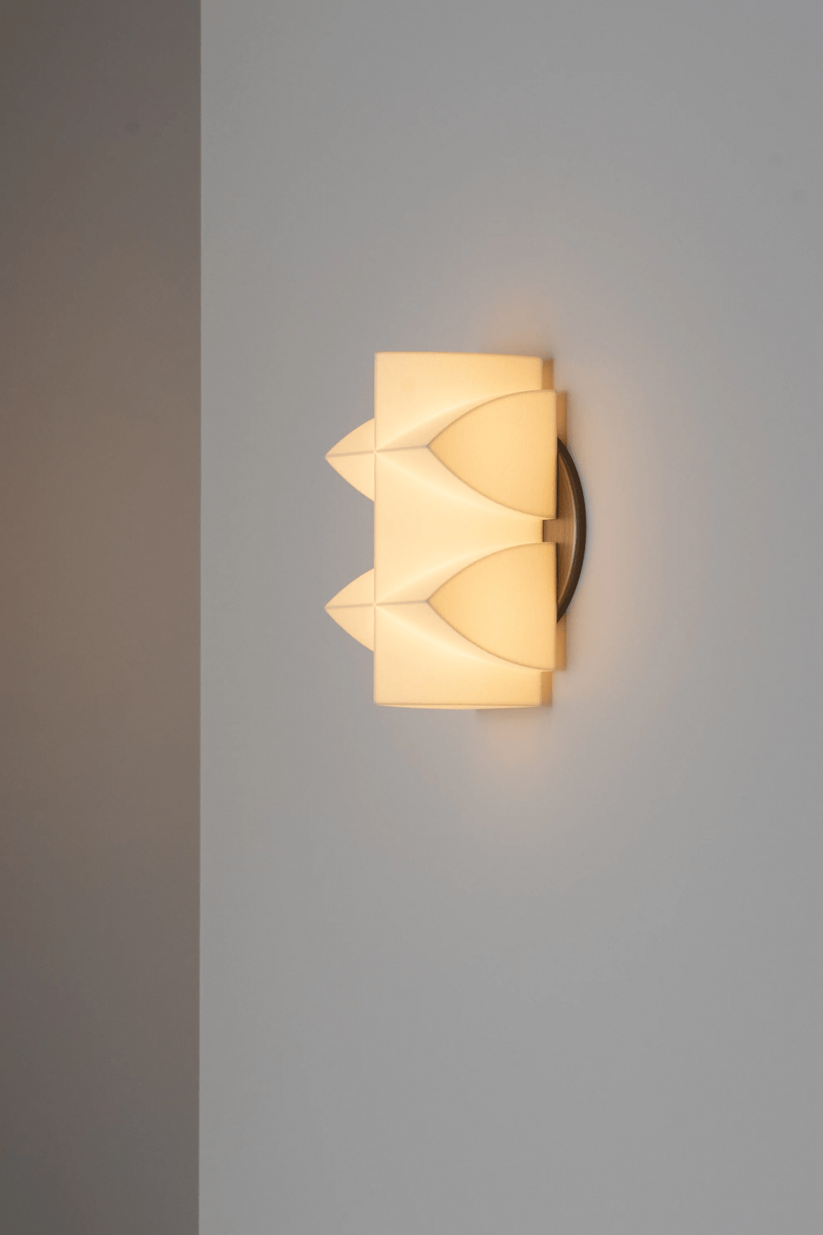 Winia Iron Indoor Wall Light