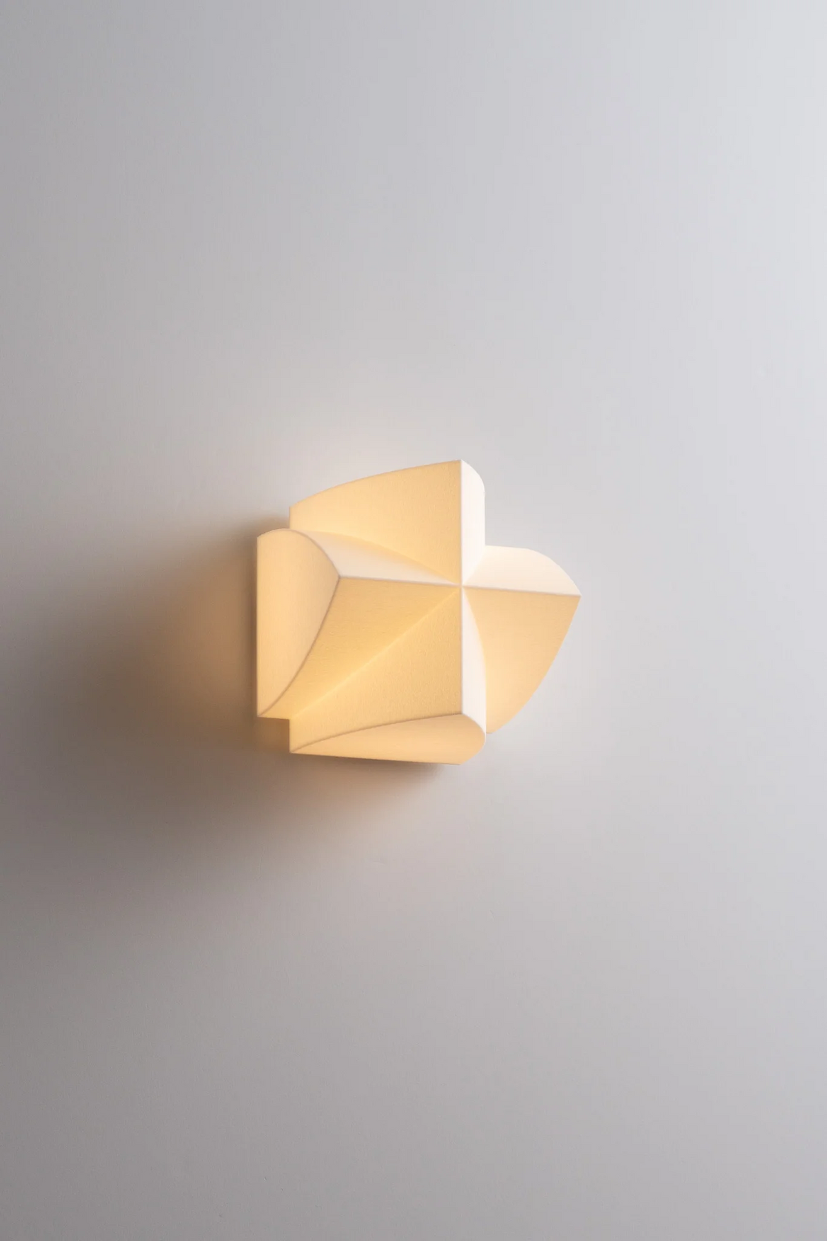 Winia Iron Indoor Wall Light