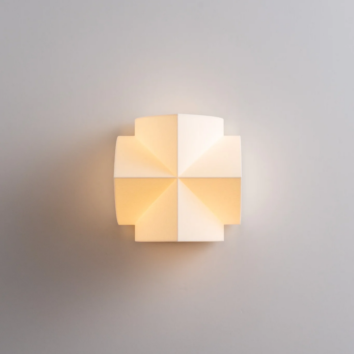 Winia Iron Indoor Wall Light