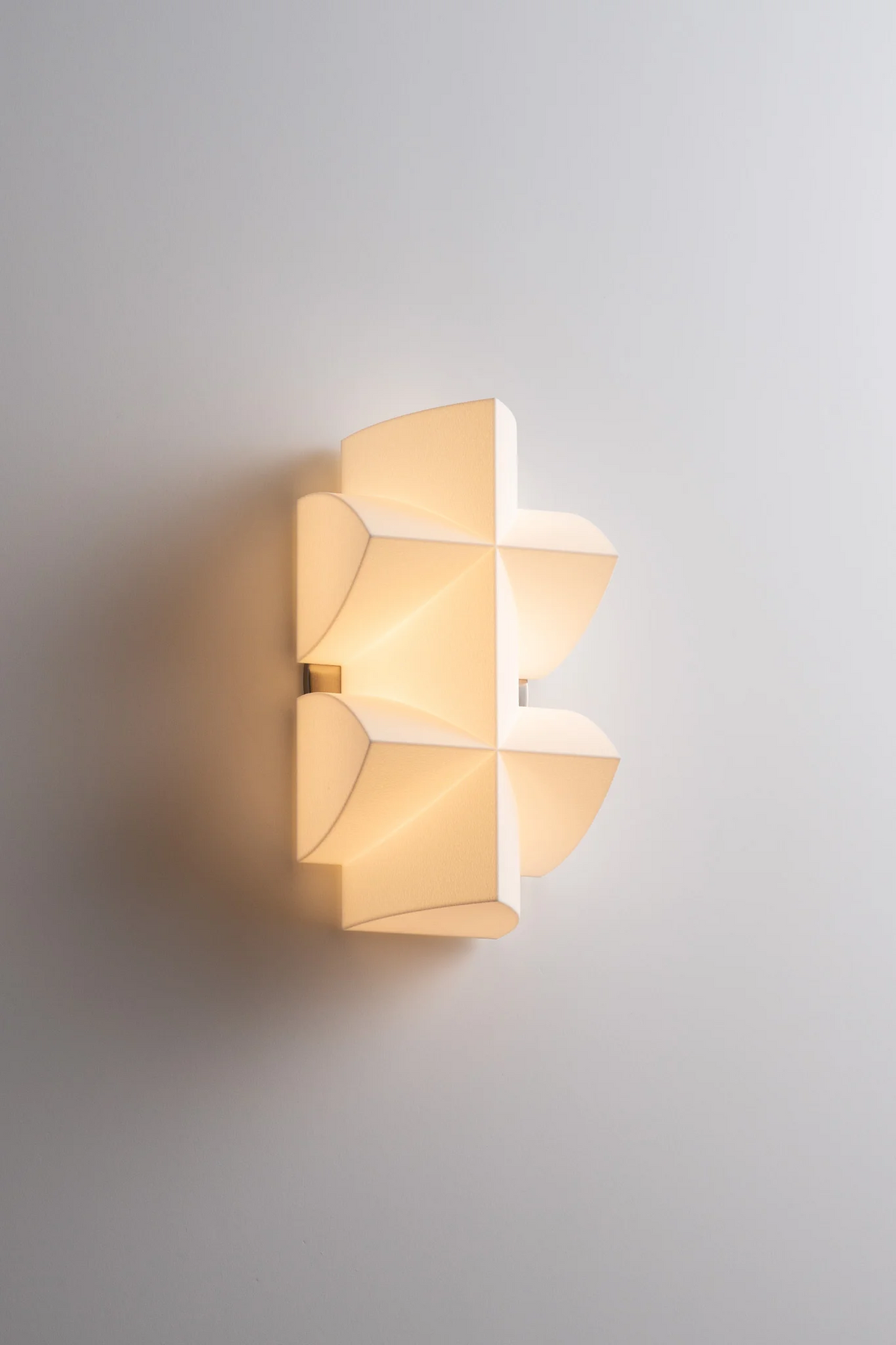 Winia Iron Indoor Wall Light