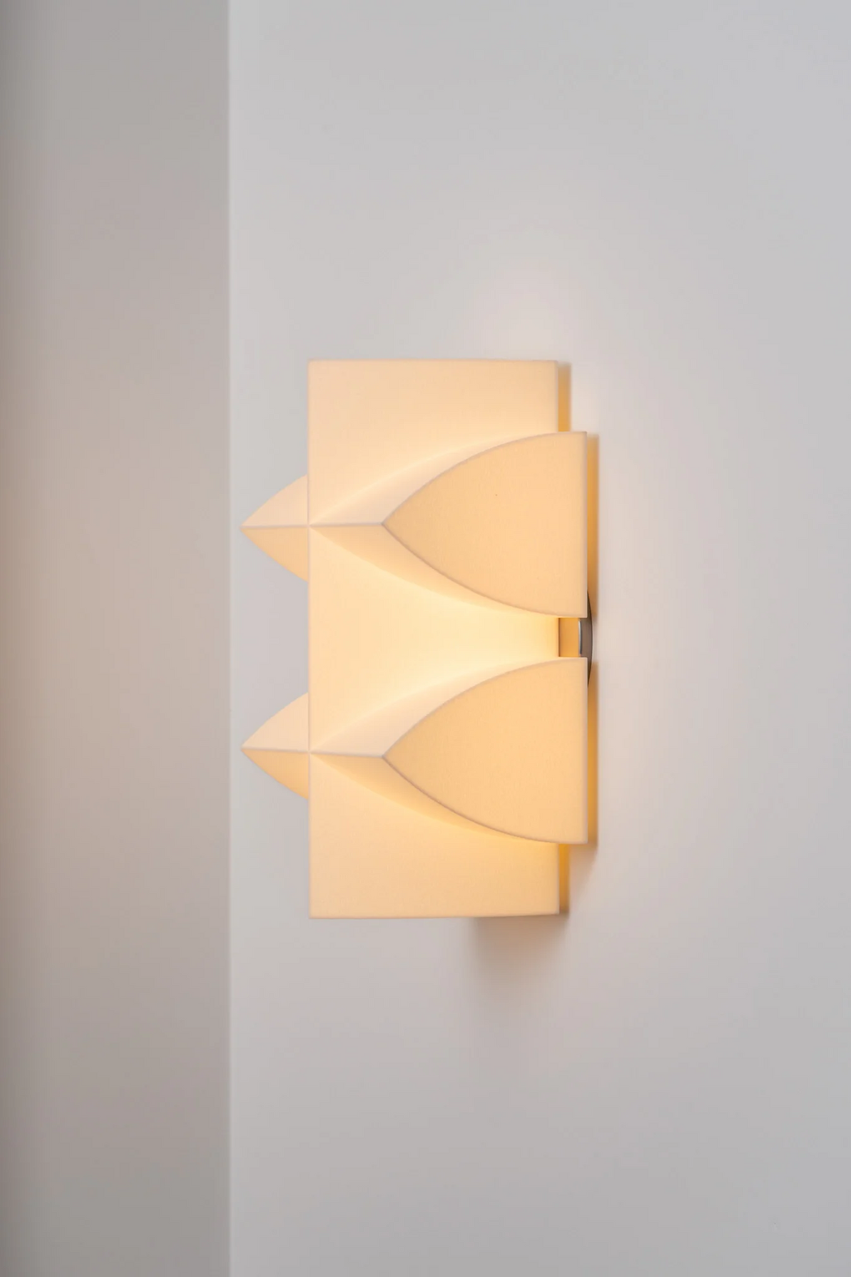 Winia Iron Indoor Wall Light