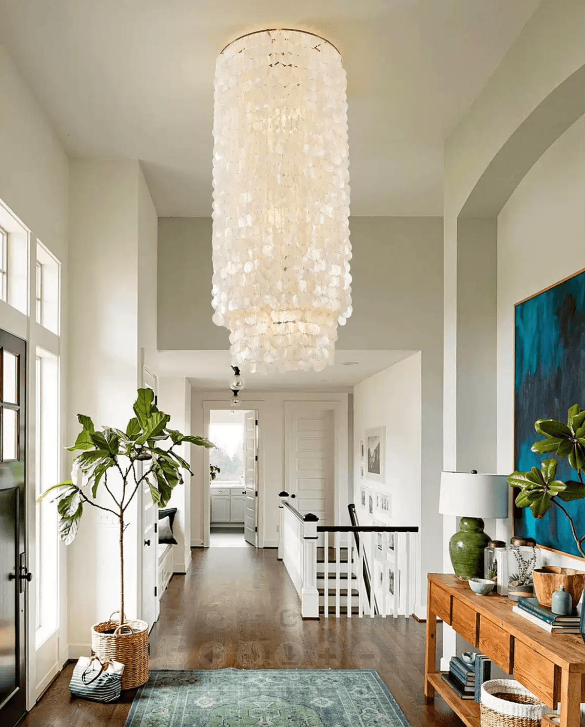 Zolt Luxurious Column Chandelier
