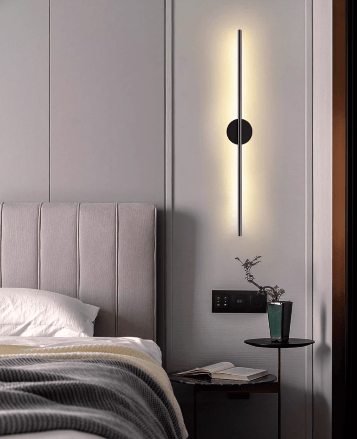 Nomk Black Line Rechargeable Wall Lamp