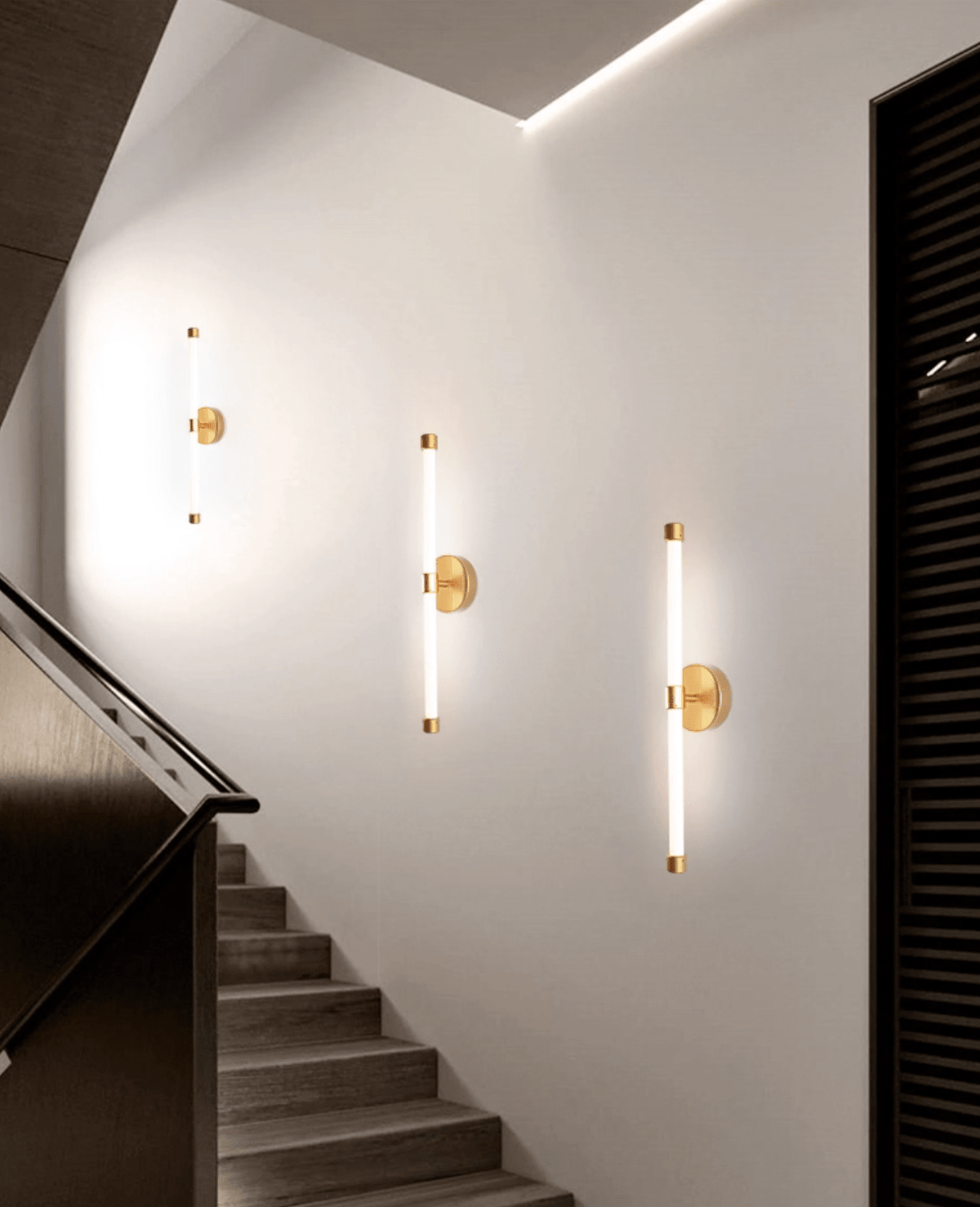Voske Vertical Tube Minimalist Brass Wall Lamp