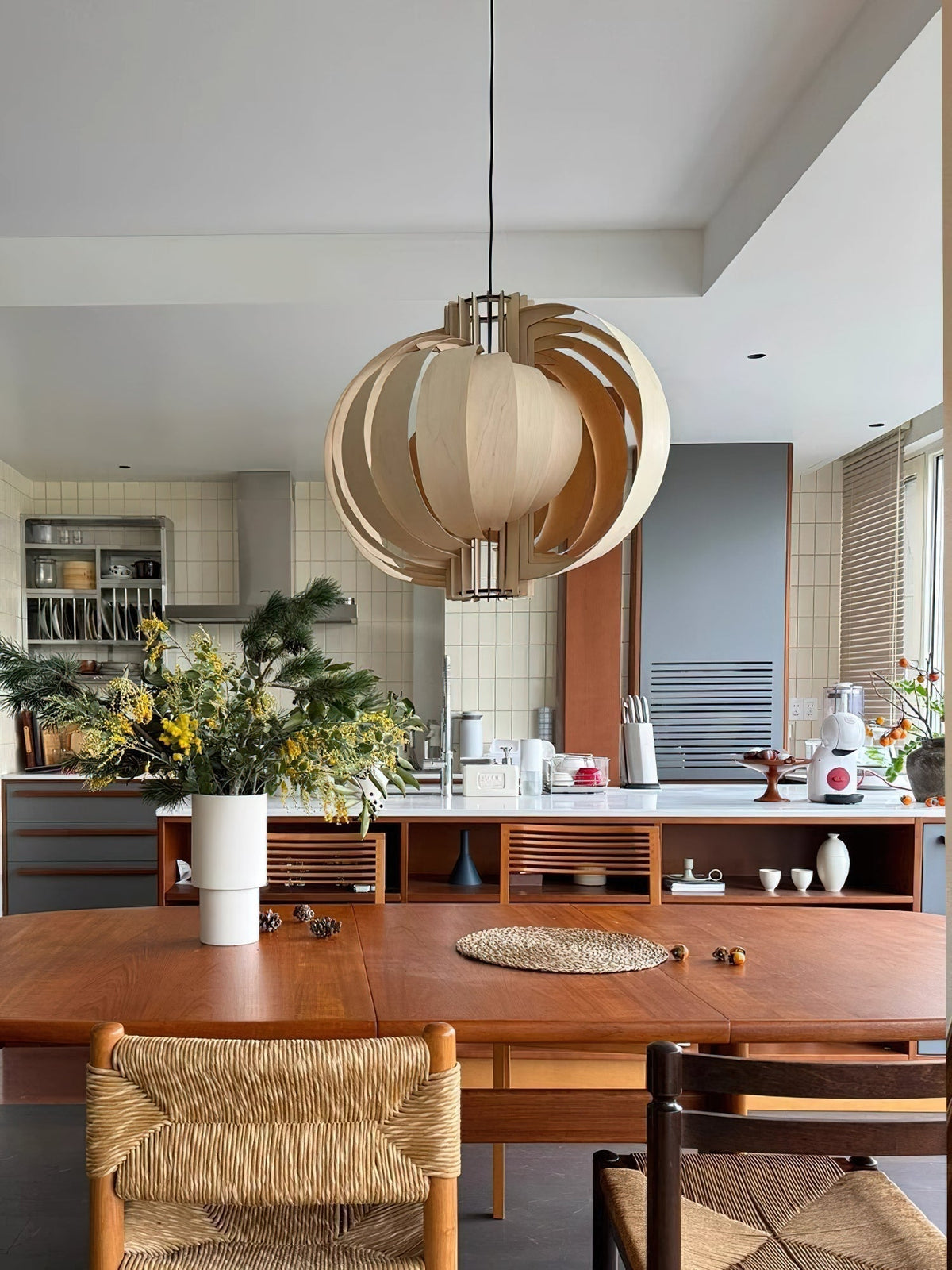 Ivraeus Premium Elegance Ring Wood Pendant Light