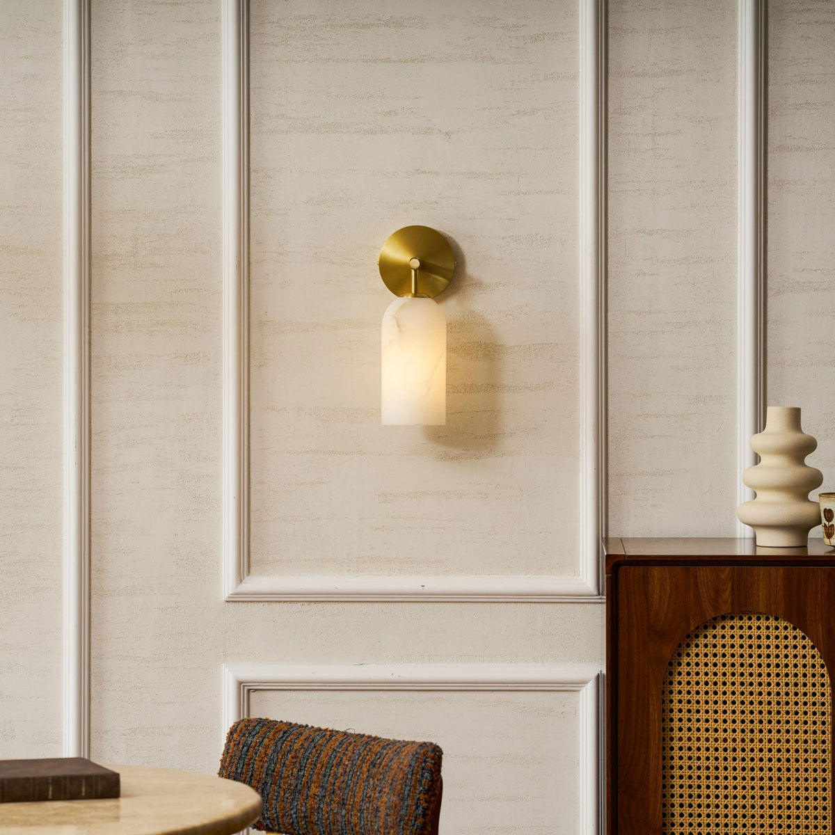 Posha Pillar Alabaster Indoor Wall Light