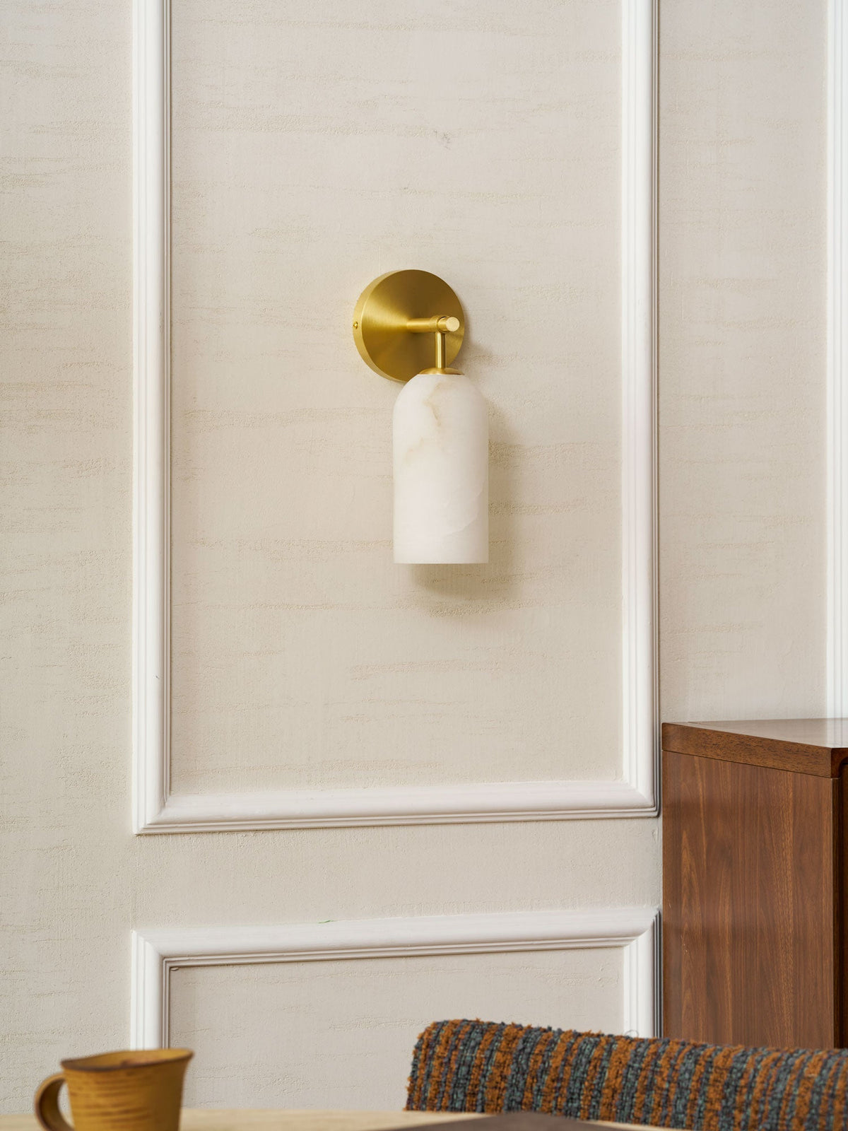 Posha Pillar Alabaster Indoor Wall Light
