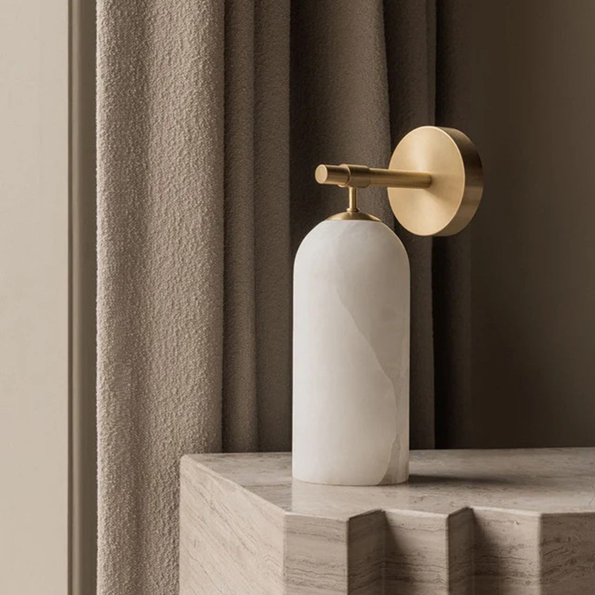 Posha Pillar Alabaster Indoor Wall Light