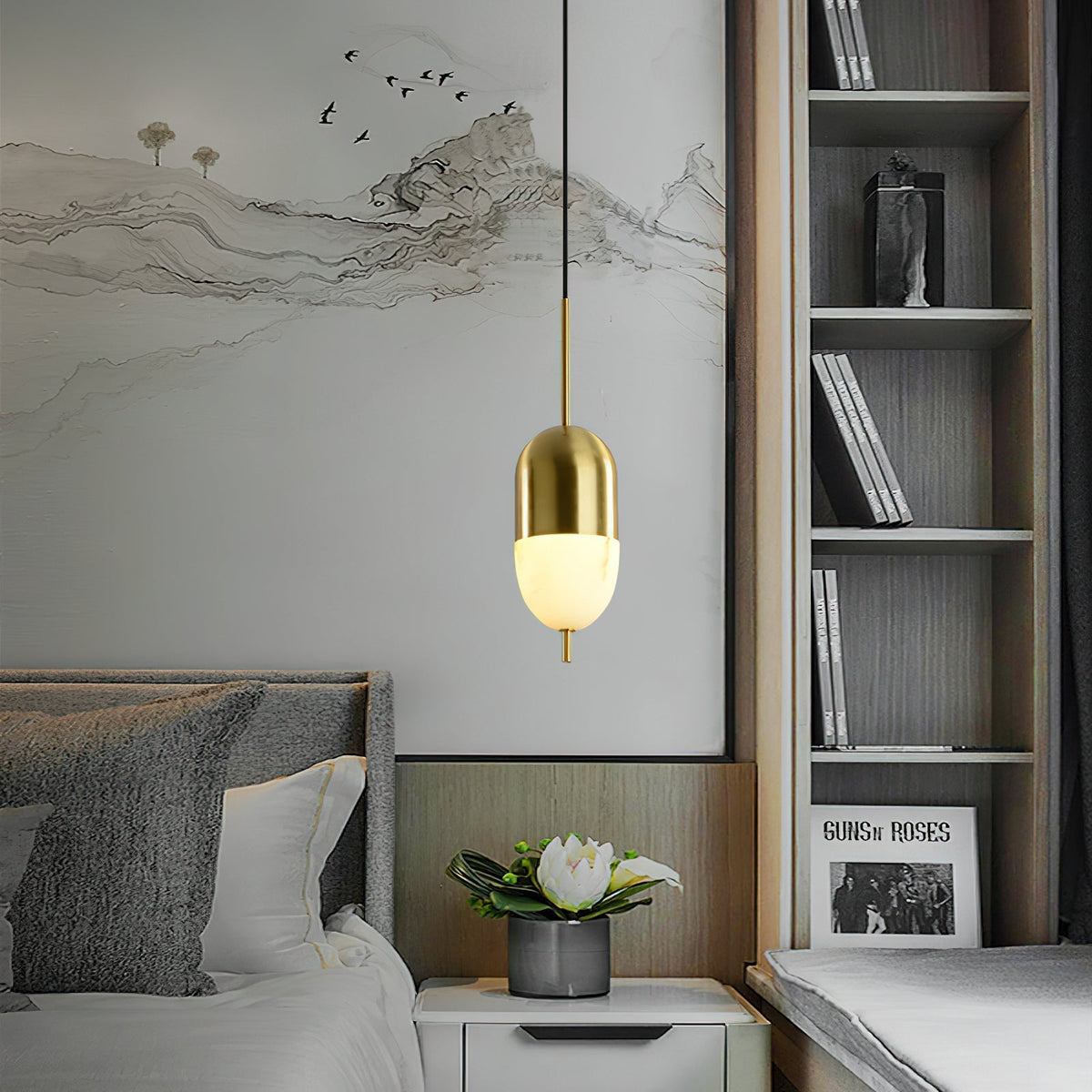 Himinuvye Alabaster Minimalist Bolus Brass Pendant Light