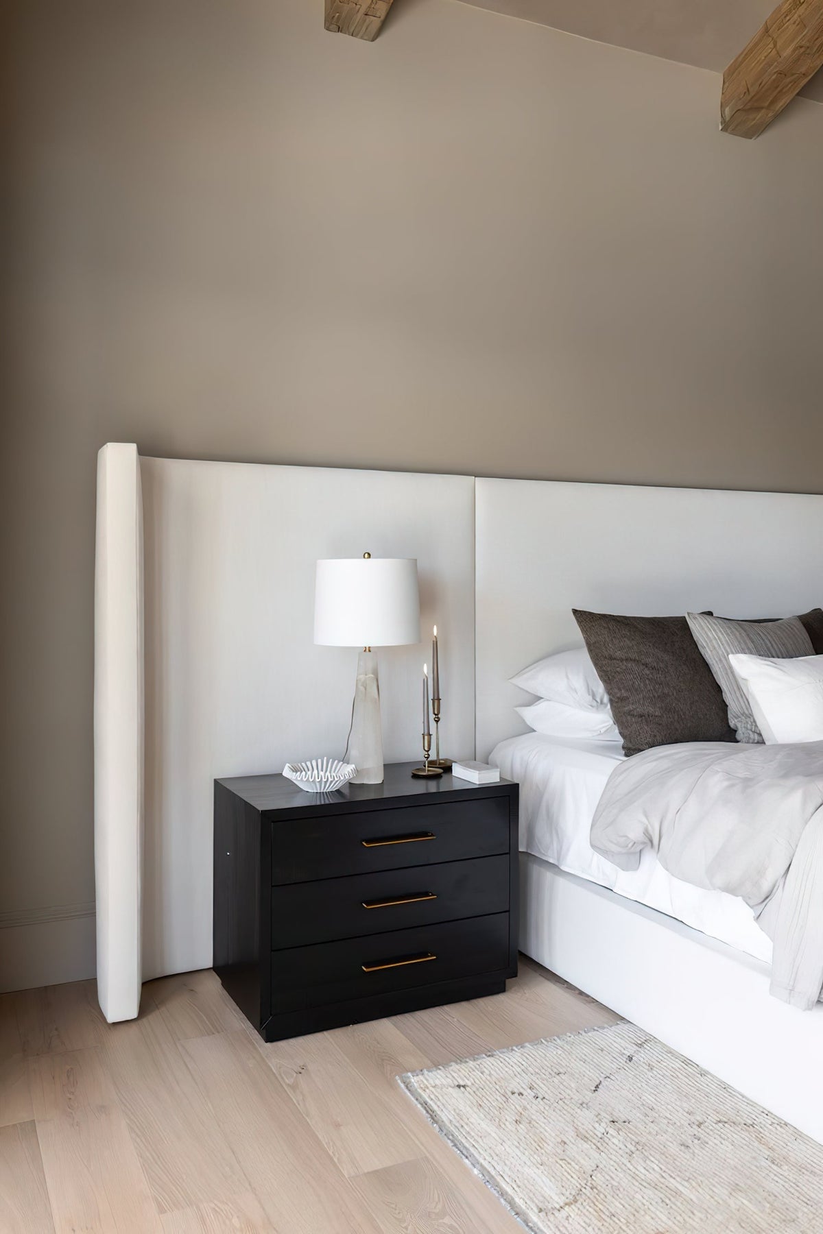 Rivoraine Table Lamp