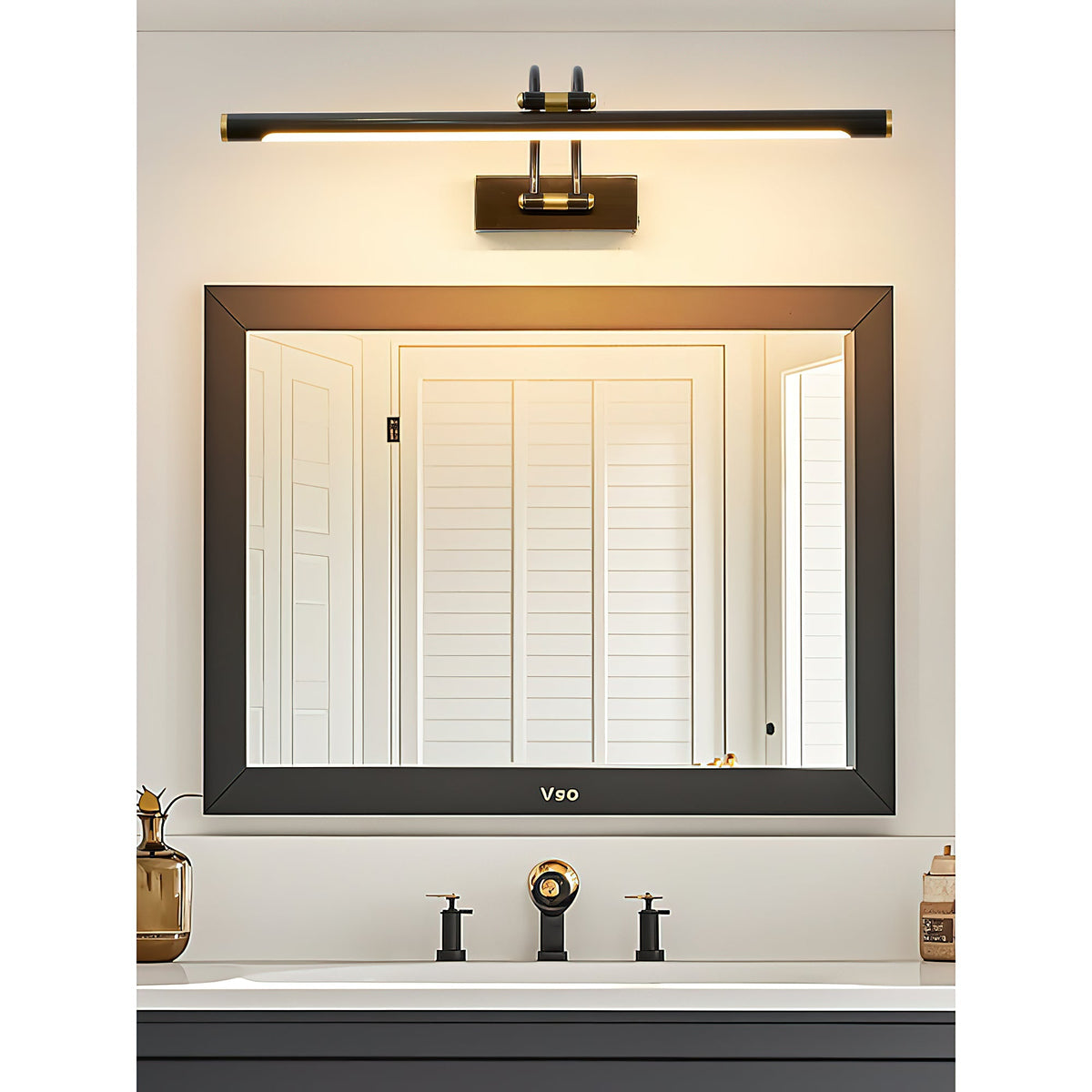 Enby Brass Rechargeable Indoor Wall Light