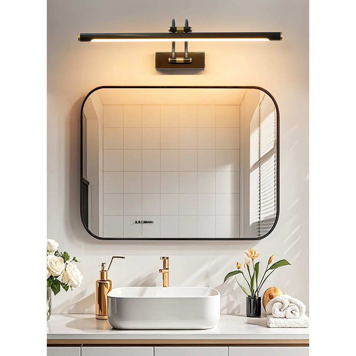 Enby Brass Rechargeable Indoor Wall Light