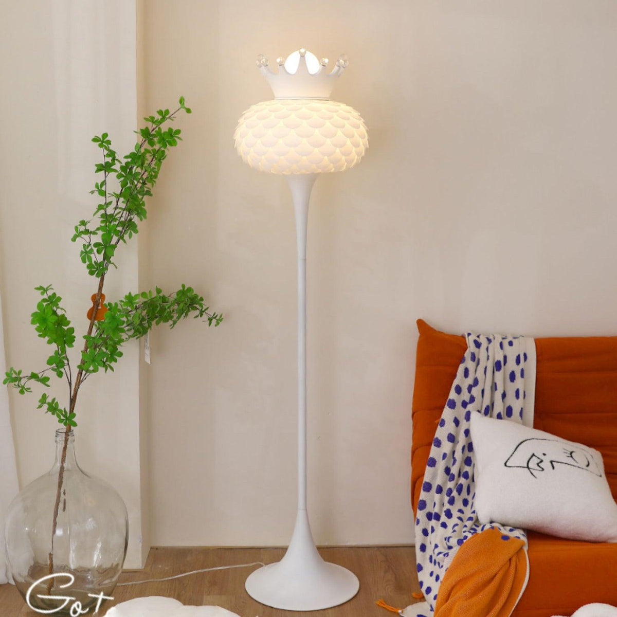 Regal Modern PVC Floor Lamp