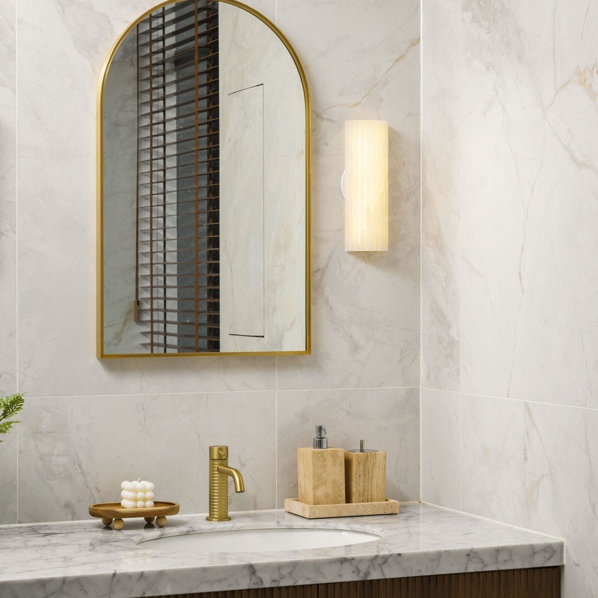 Orcarion Alabaster Wall Light
