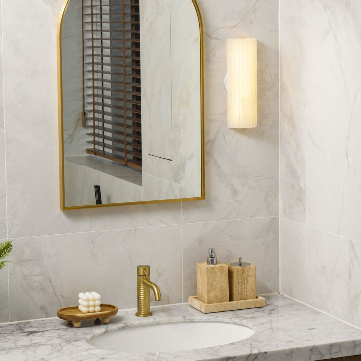 Orcarion Alabaster Wall Light