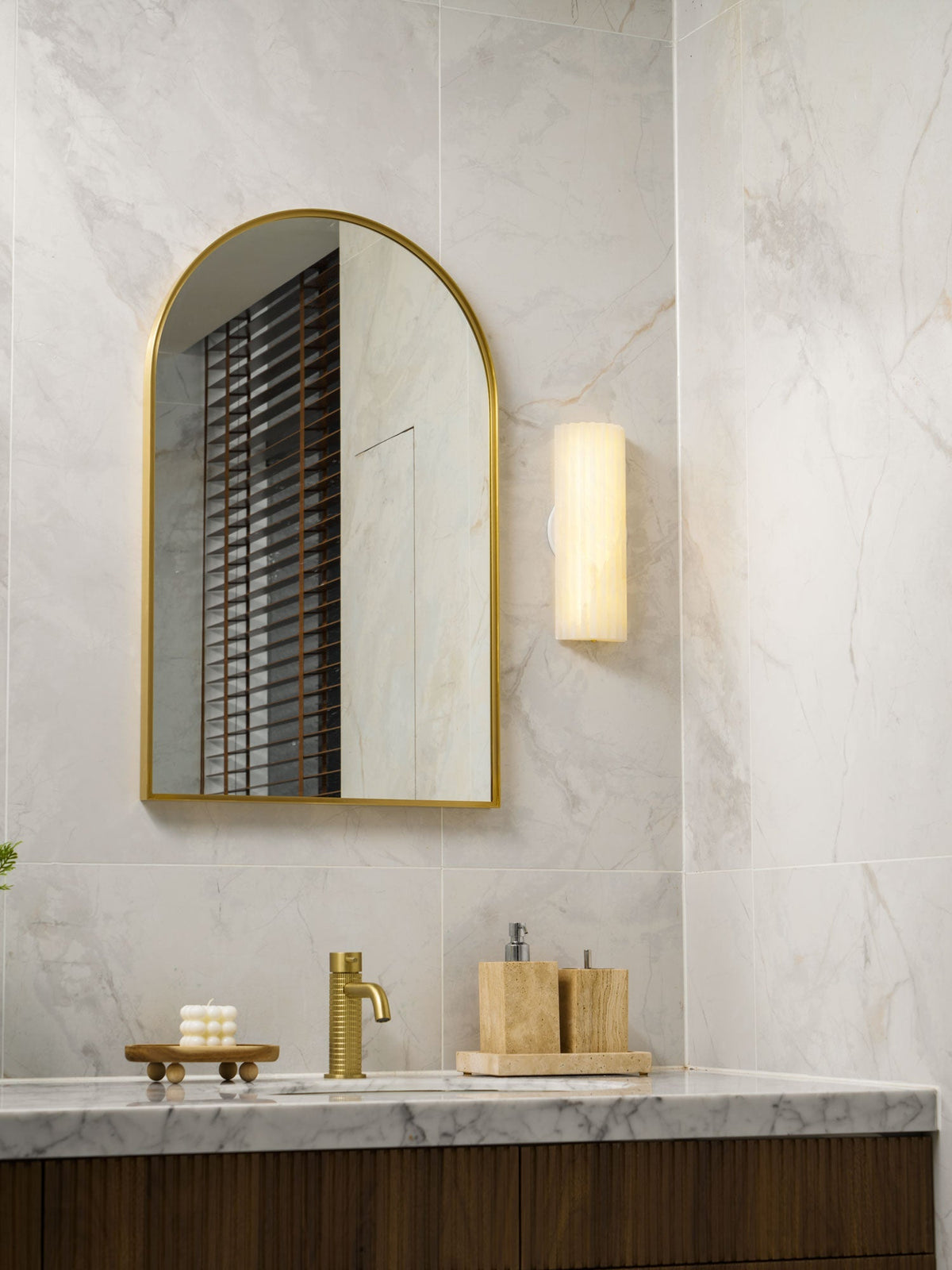 Bikel Alabaster Indoor Wall Light