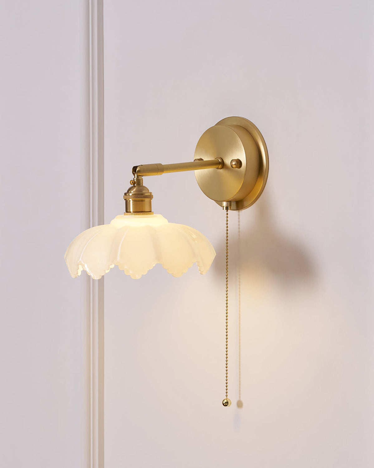 Lotus Nordic Art Rotatable Glass Wall Lamp
