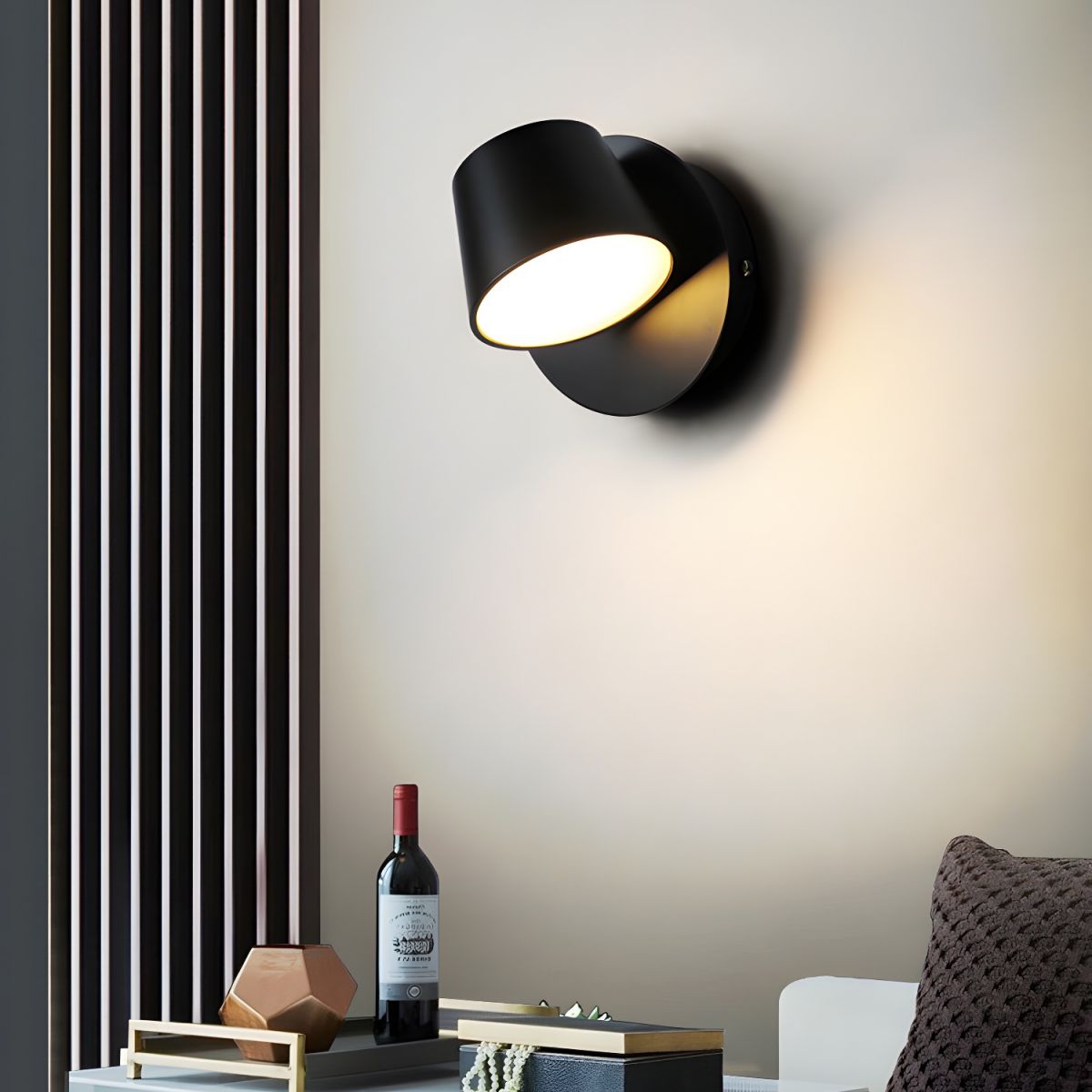 Aurlaeir Adjustable Plug-in Wall Lamp