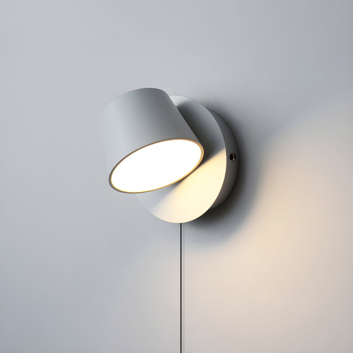 Aurlaeir Adjustable Plug-in Wall Lamp