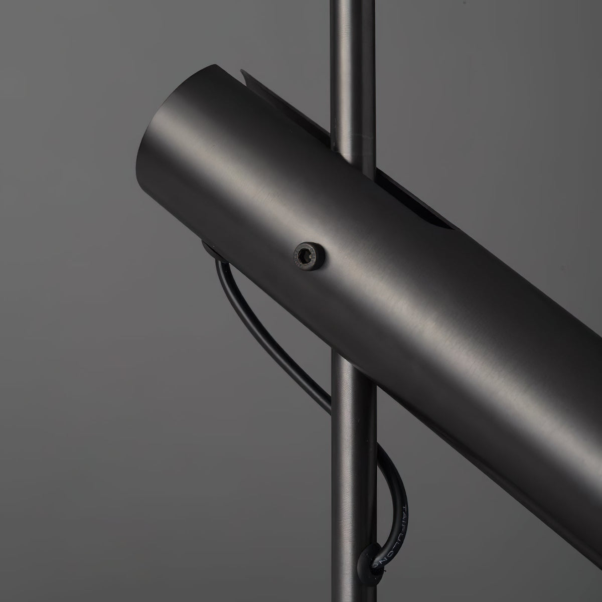 Jarnbruvyi Modern Minimalist Line Pendant Light