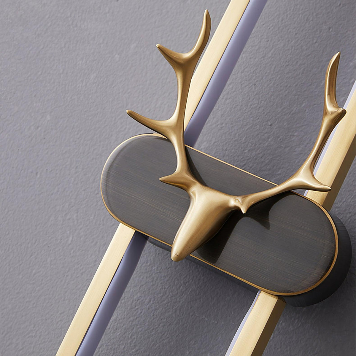 Cirisaine Modern Wall Lamp