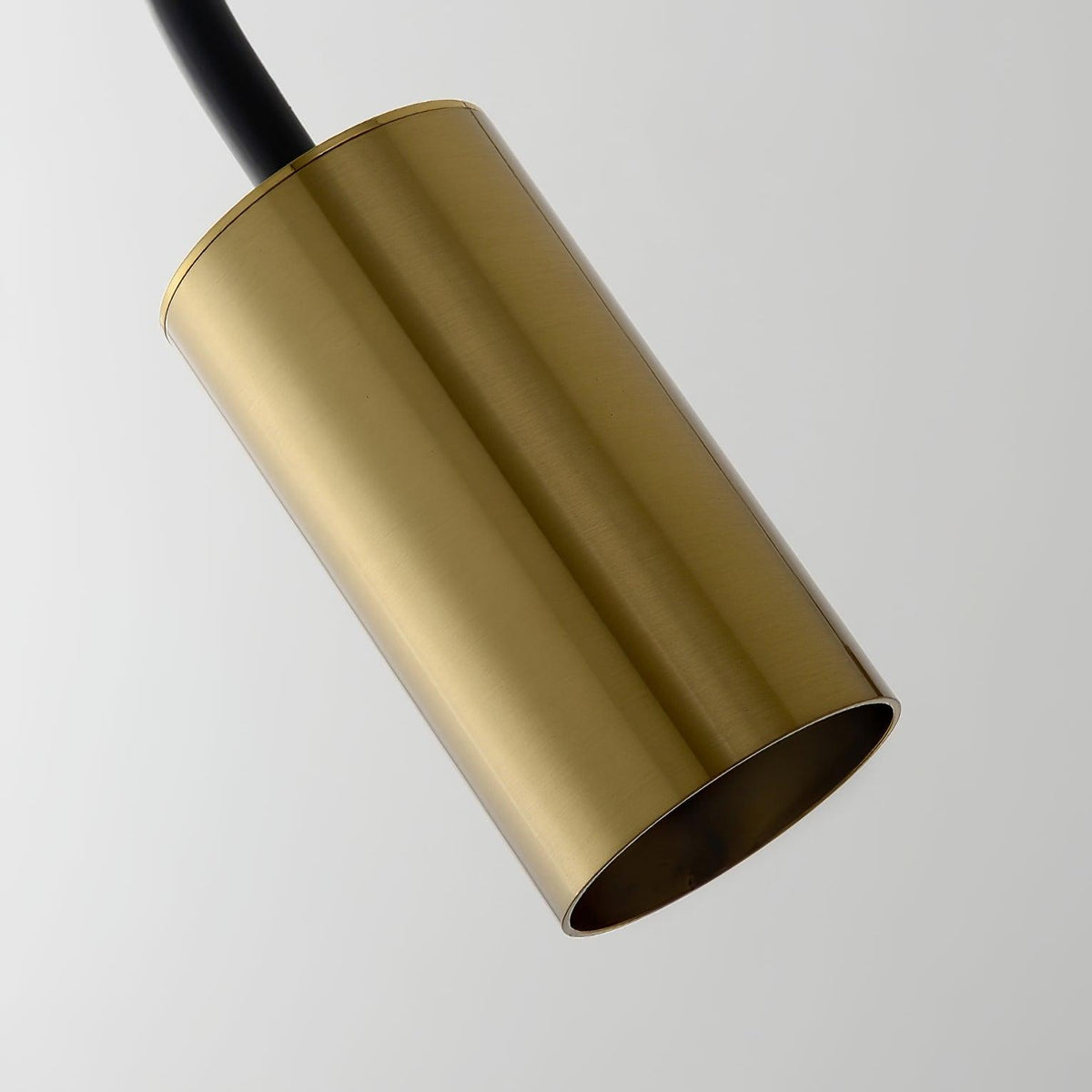Noviq Contemporary Wall Lamp
