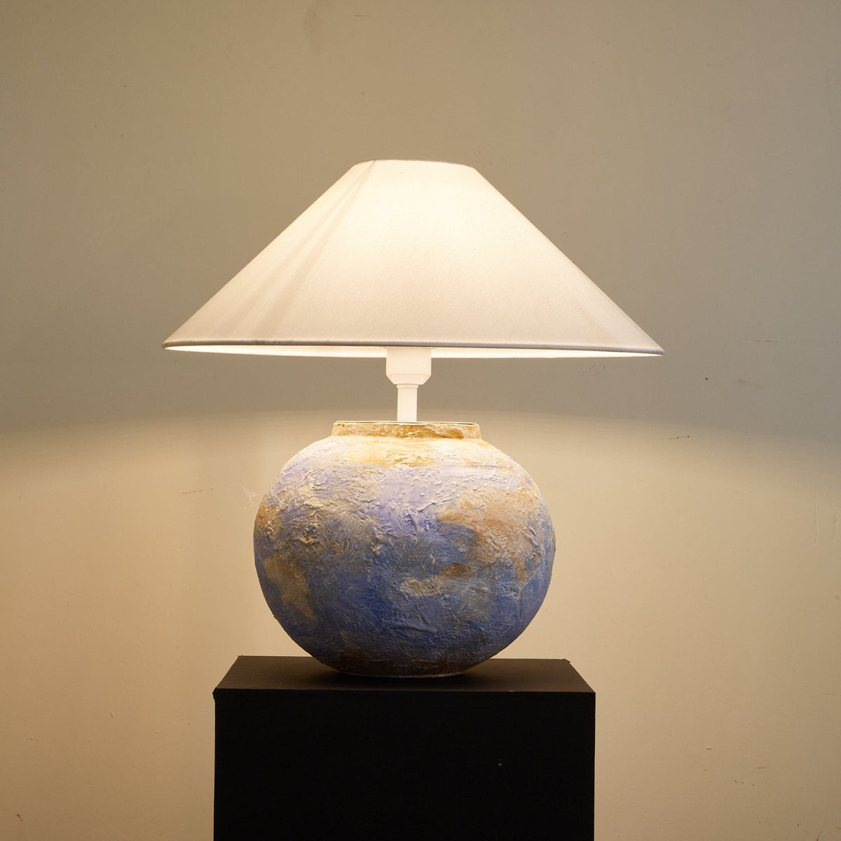 Lydia Modern Table Lamp