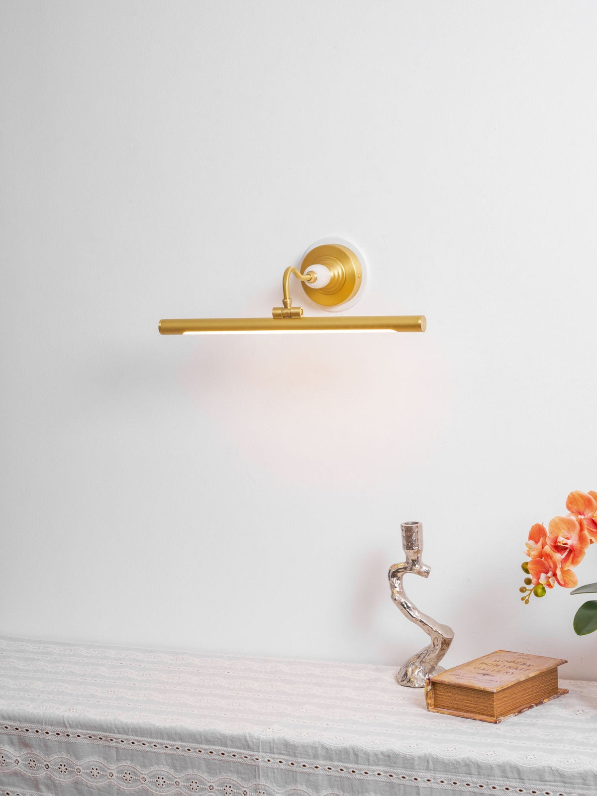 Kelin Art Linear Indoor Wall Light