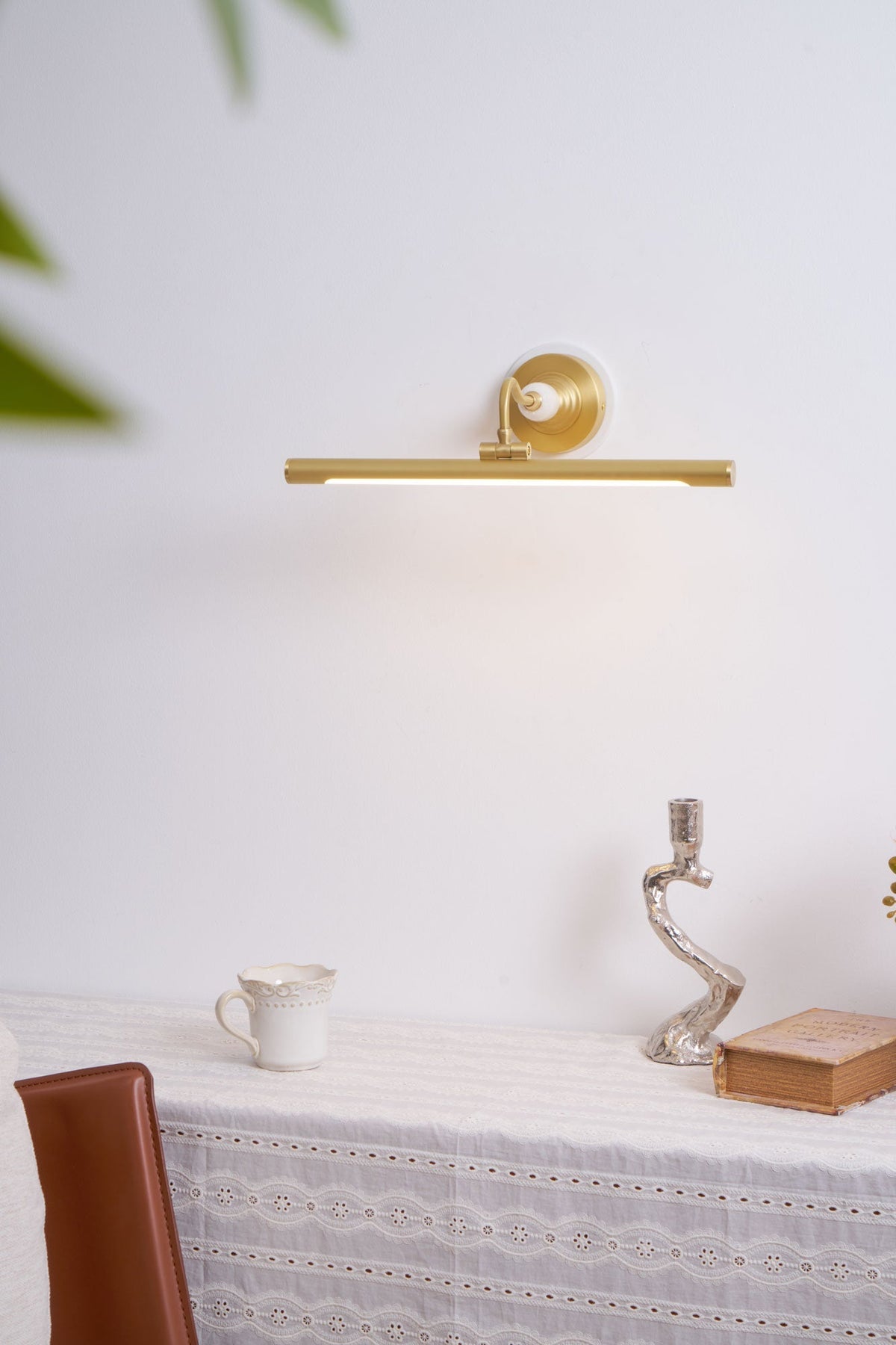 Kelin Art Linear Indoor Wall Light