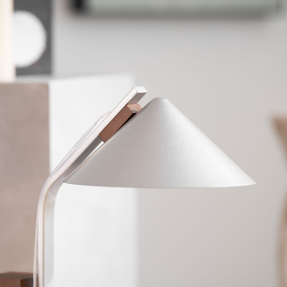 Ireld Modern Table Lamp