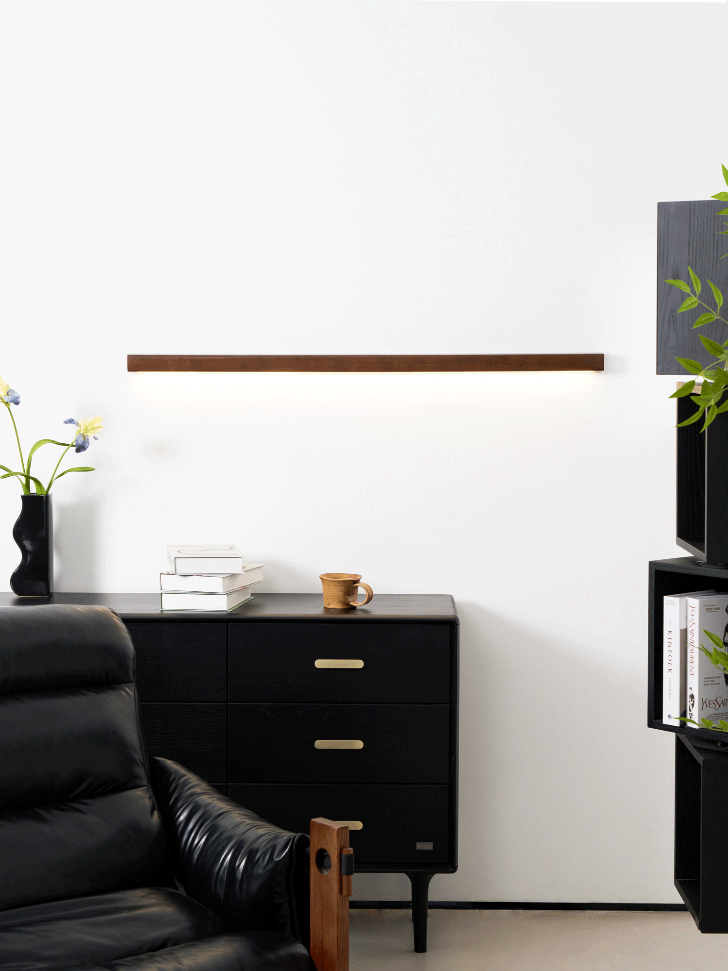 Fepia Linear Wood Indoor Wall Light