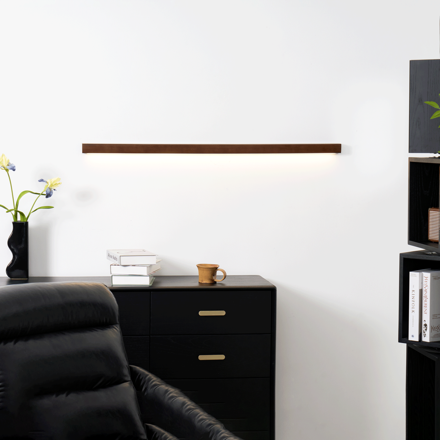 Gareth Wall Light Wood Linear Minimalist LED