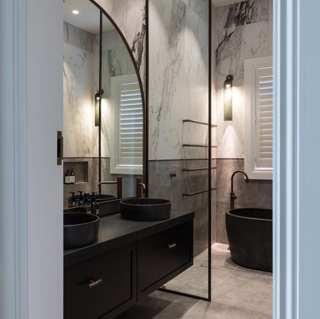 Peli Glass Indoor Wall Light