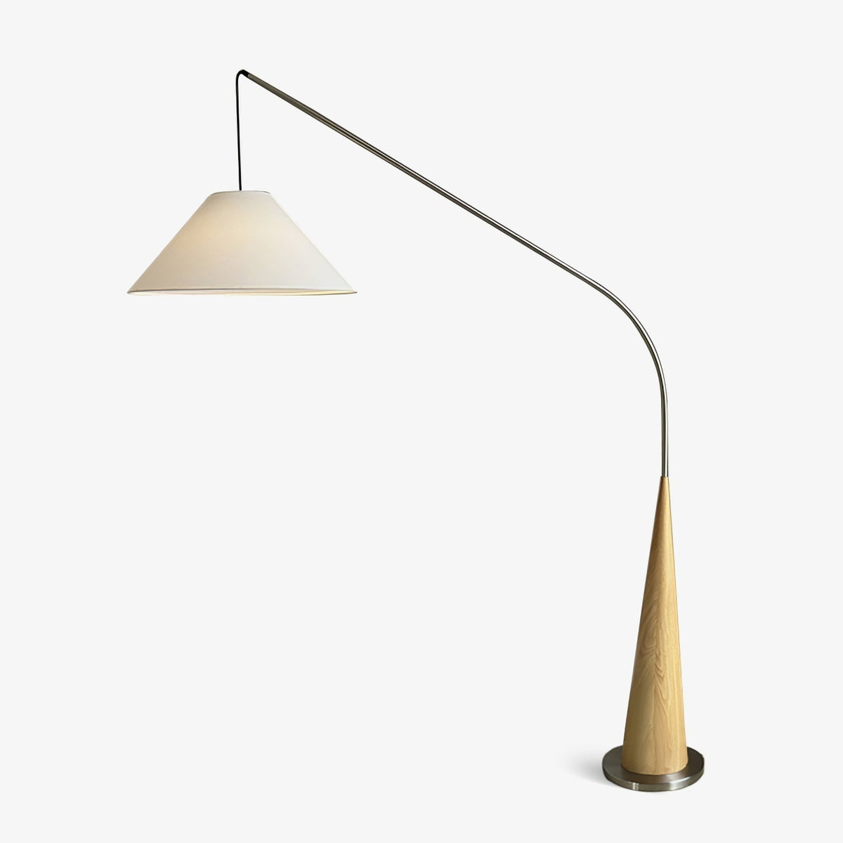 Uriah Minimalist Fabric Floor Lamp