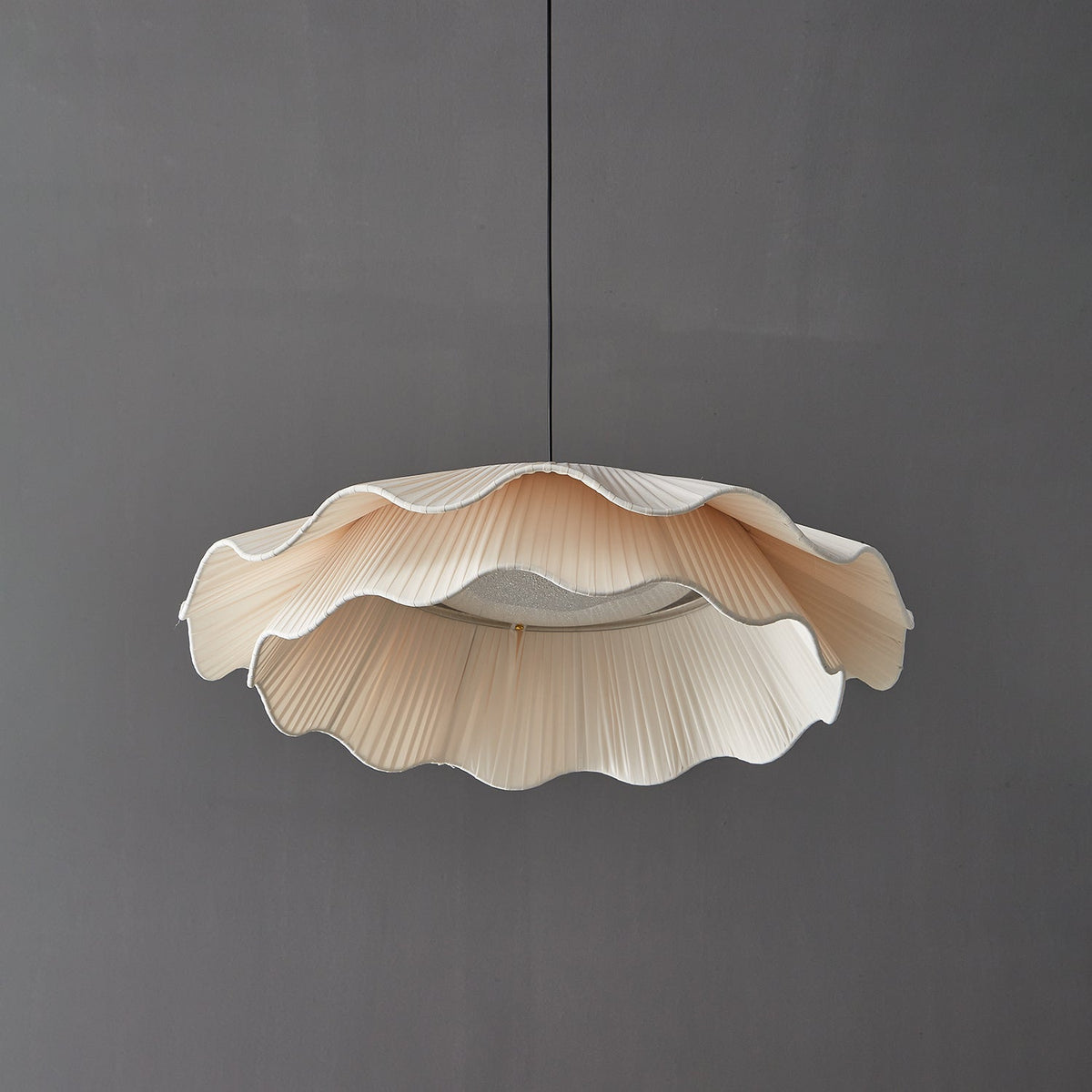 Zaeva Fabric Wave Pendant Light