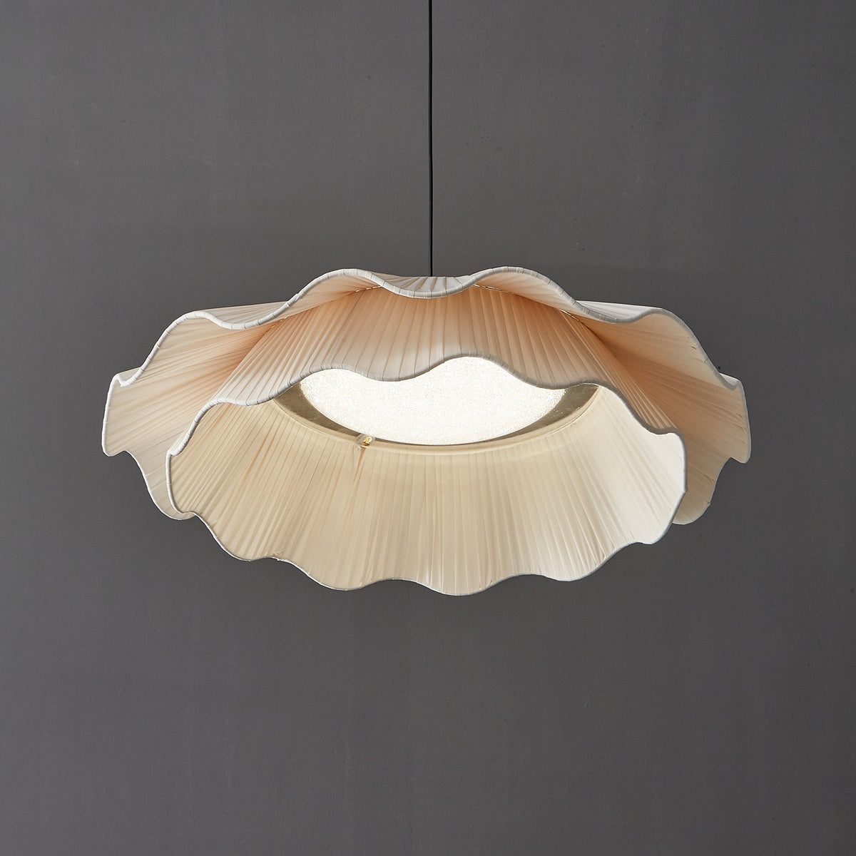 Zaeva Fabric Wave Pendant Light